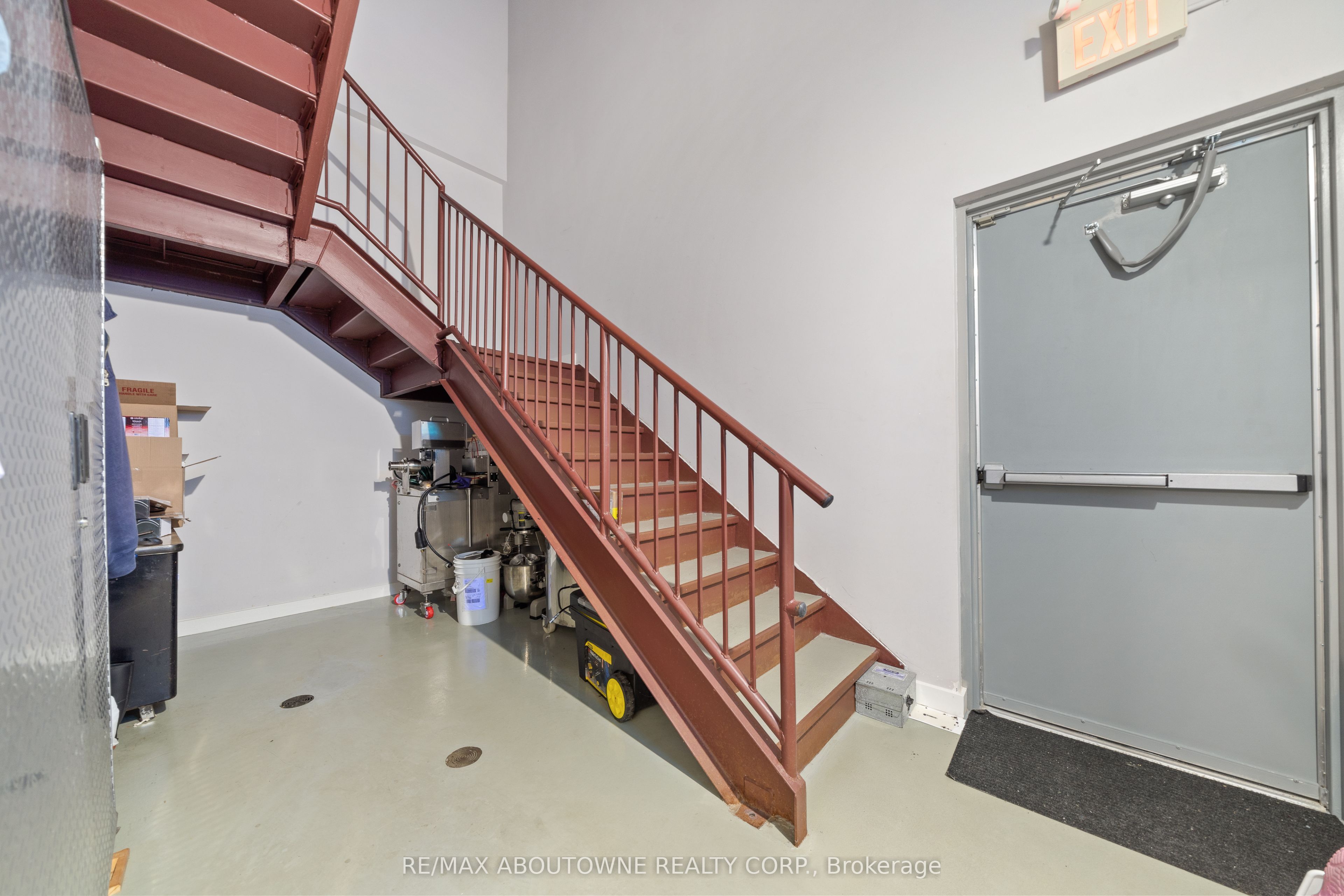 842 Hamilton Road Property Photo 24