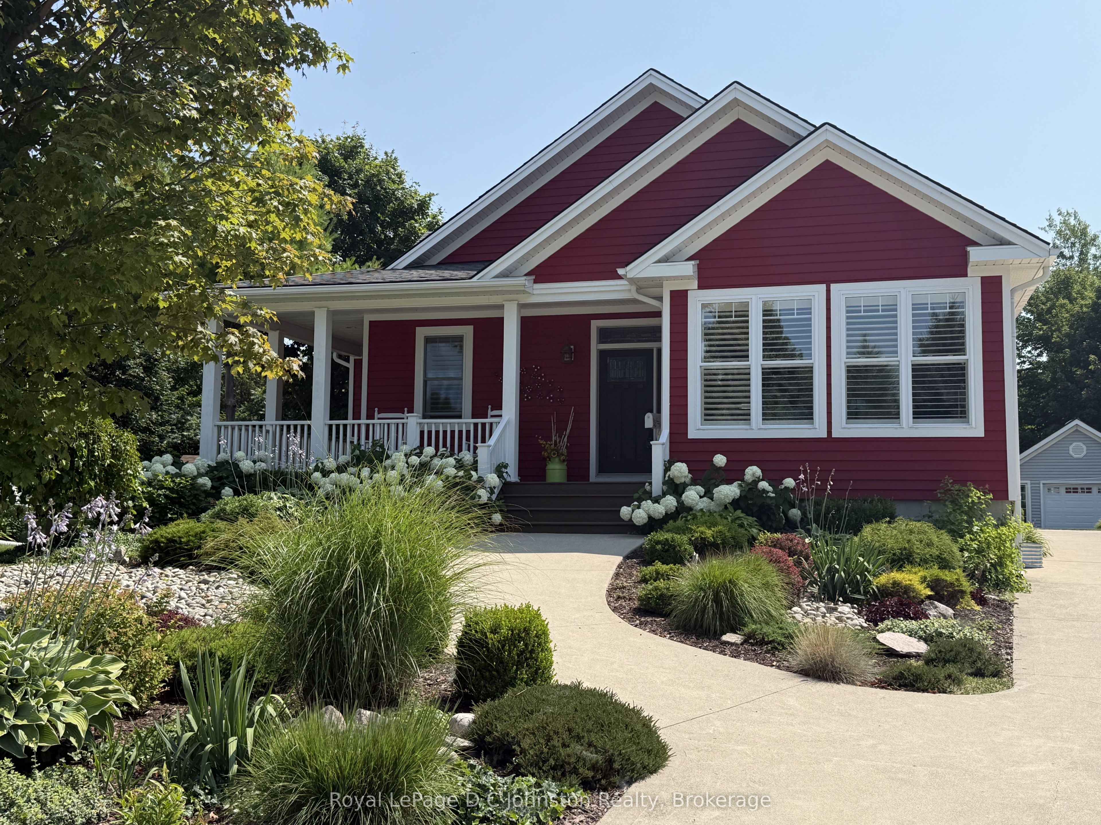 44 Eastgate Drive Property Photo 3
