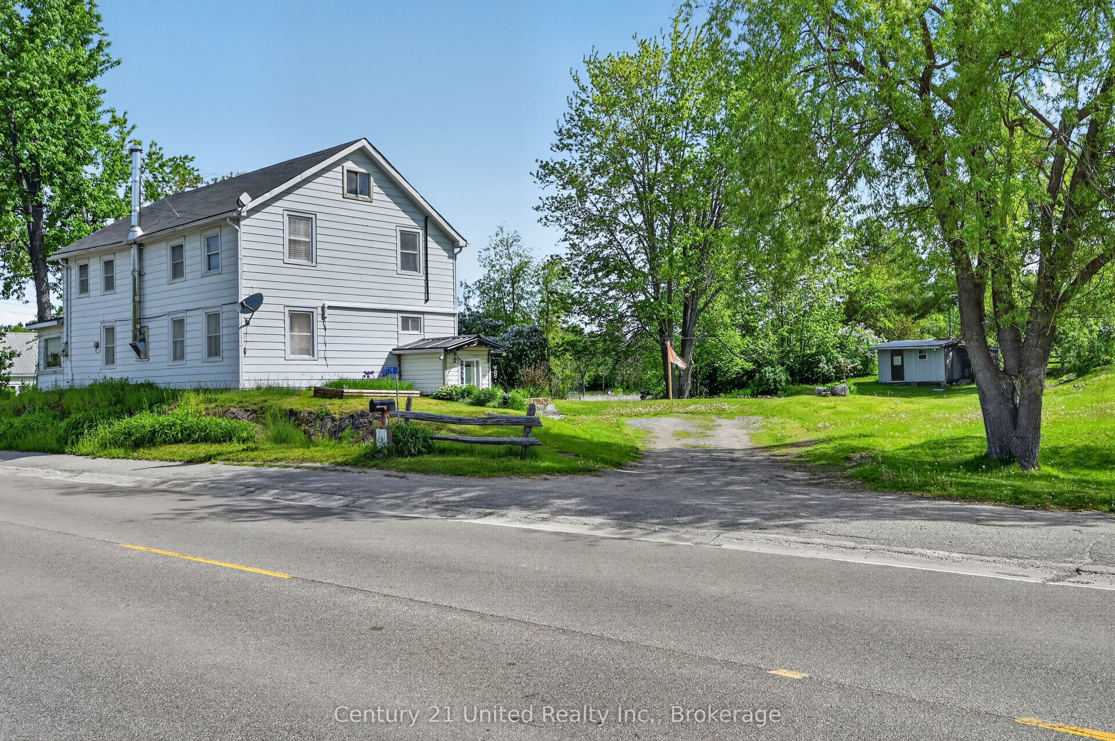 17224 Highway 62 Property Photo 2