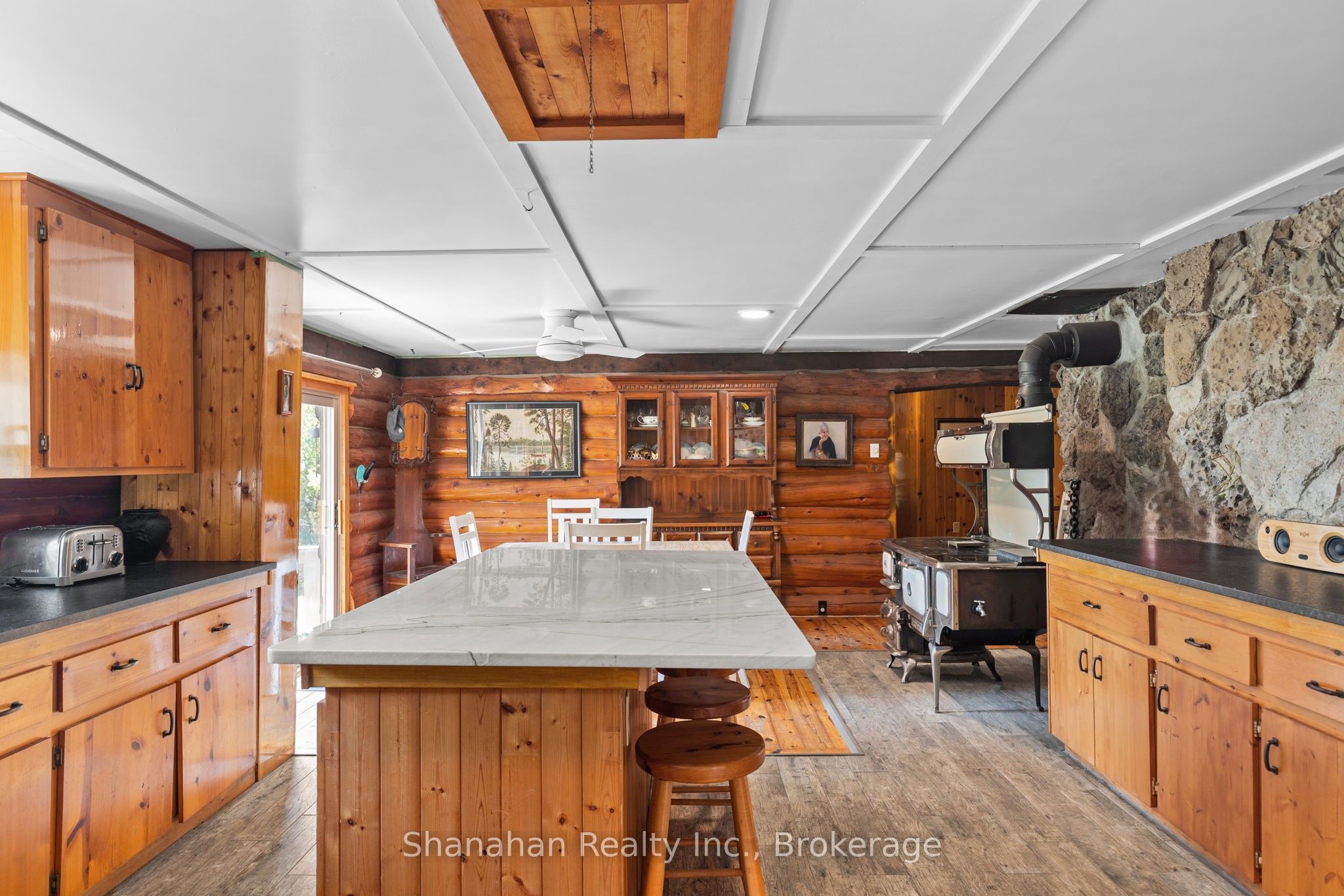 579 Cape Hurd Road Property Photo 11