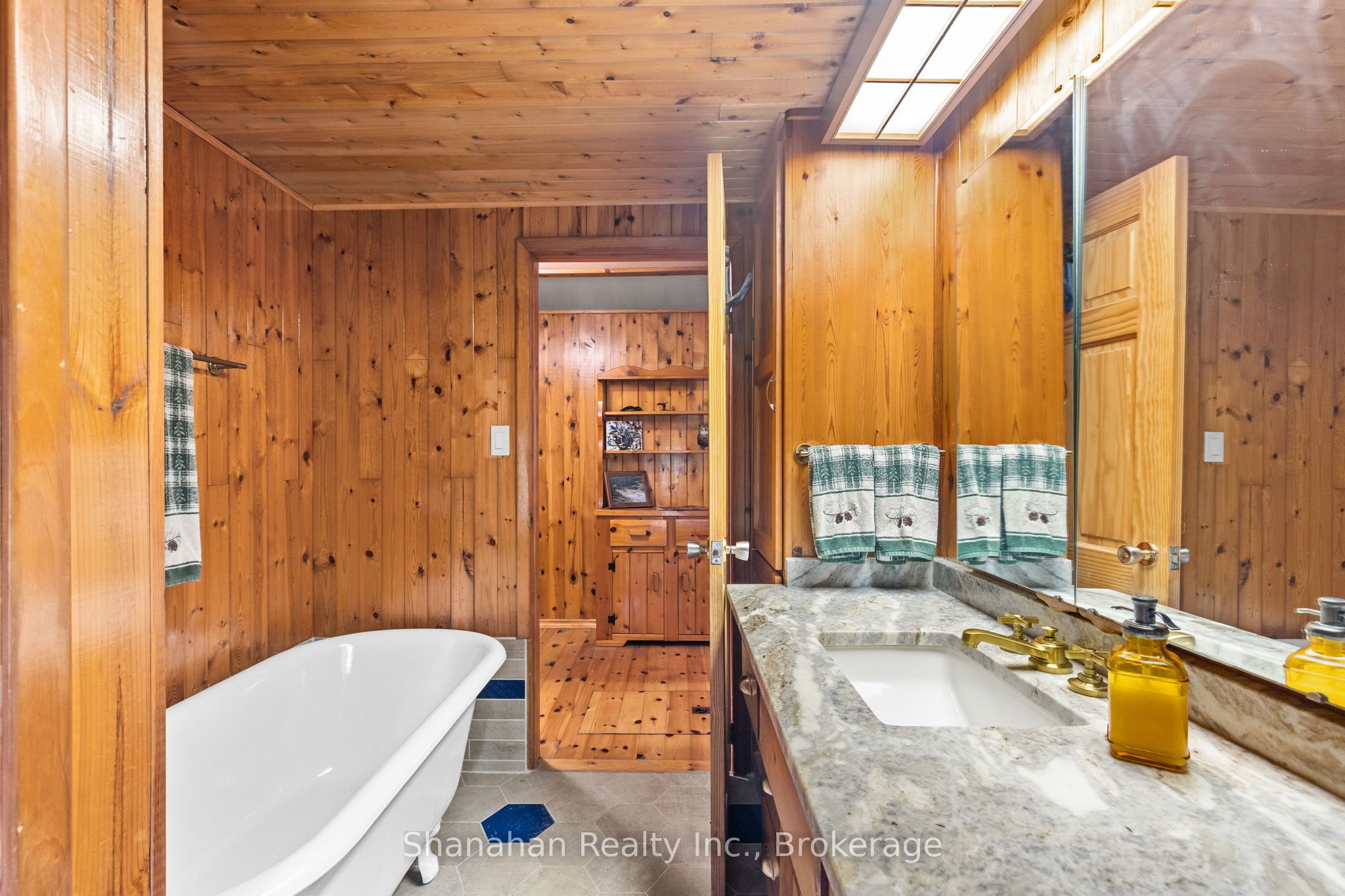 579 Cape Hurd Road Property Photo 24