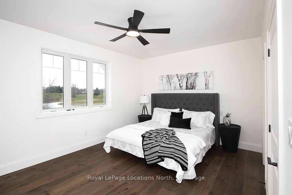 8 Hilton Lane 30 Property Photo 17