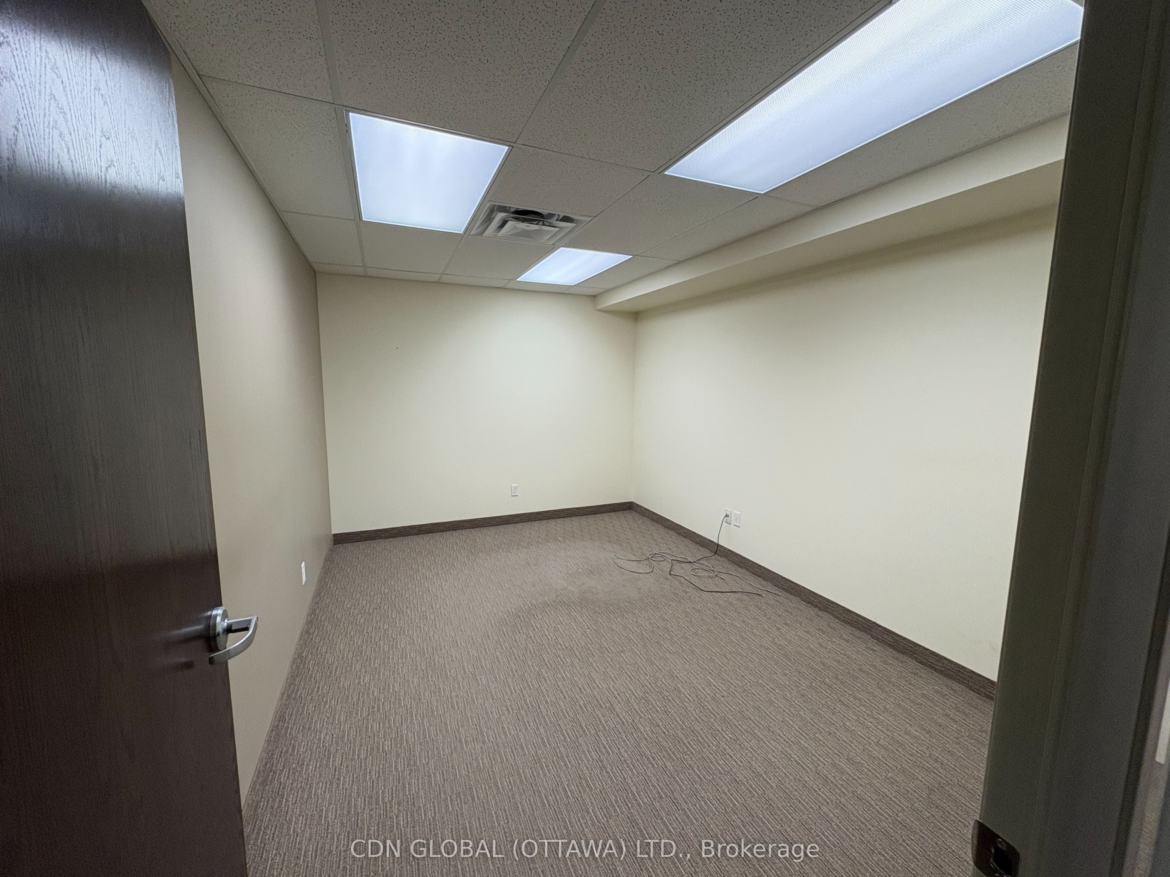 381 Richmond Road Property Photo 7