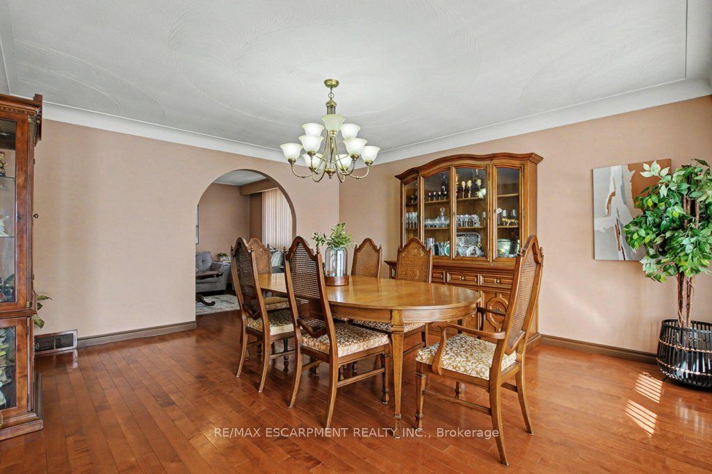18 Ridley Drive Property Photo 7