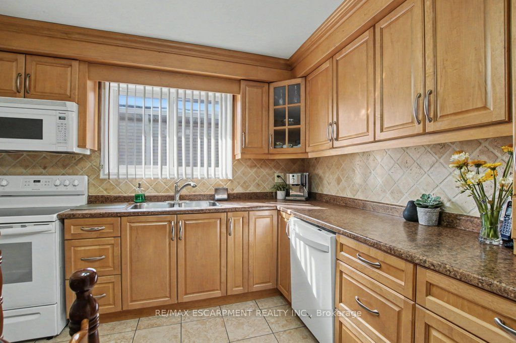 18 Ridley Drive Property Photo 12