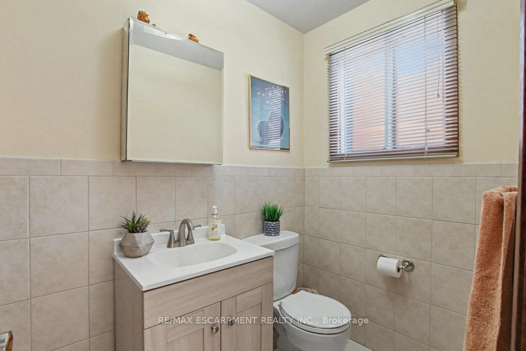 18 Ridley Drive Property Photo 28