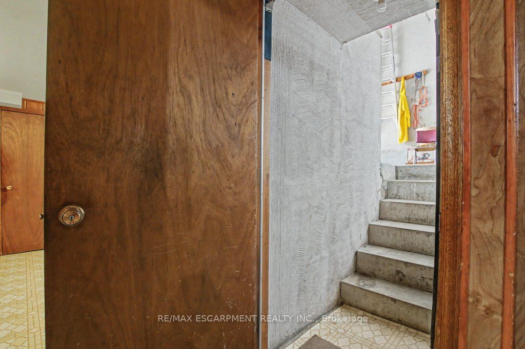 18 Ridley Drive Property Photo 35