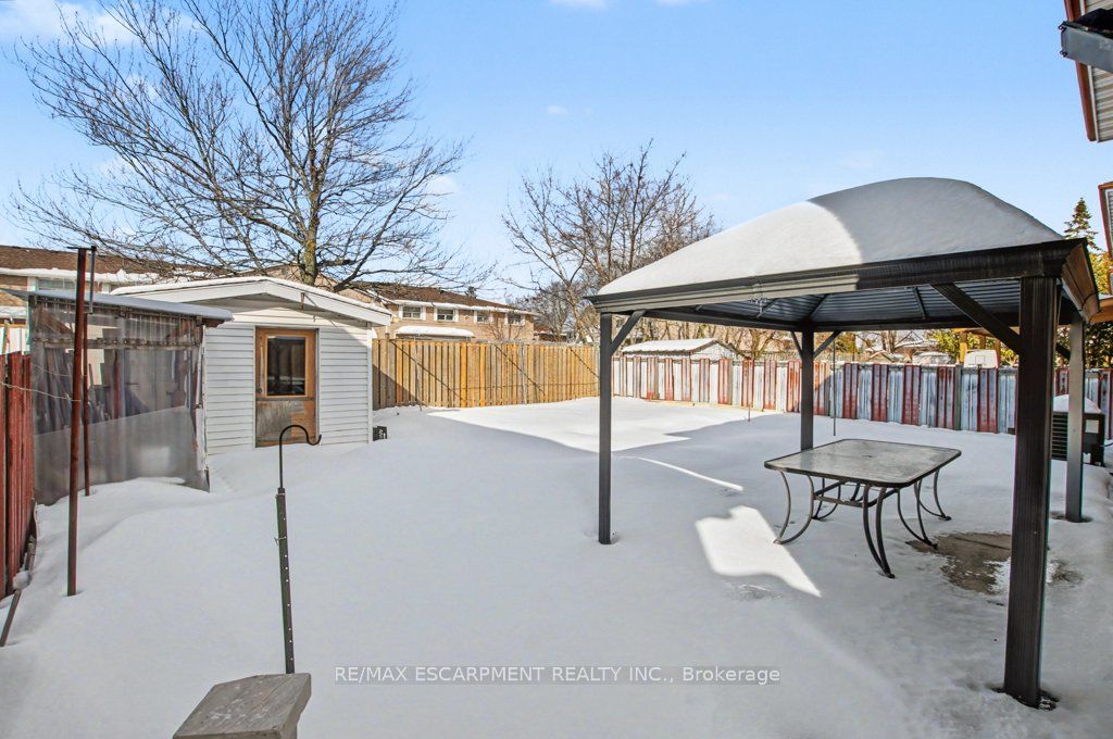 18 Ridley Drive Property Photo 37