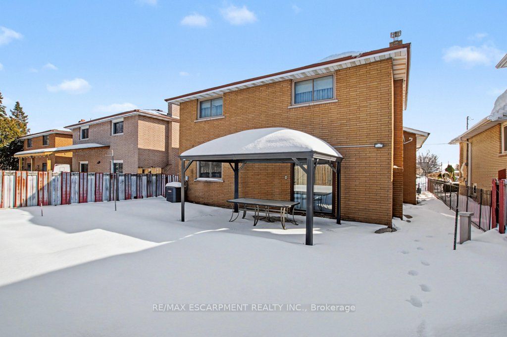 18 Ridley Drive Property Photo 39