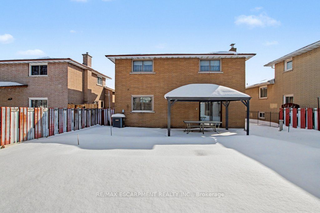 18 Ridley Drive Property Photo 40