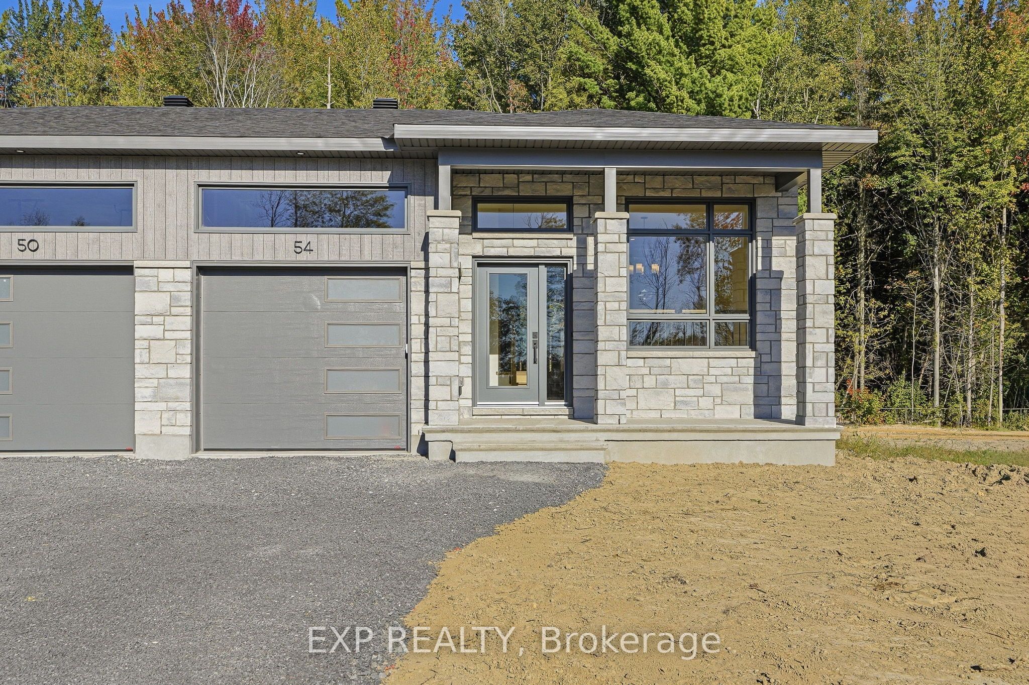 54 Hughes Circle Property Photo 2