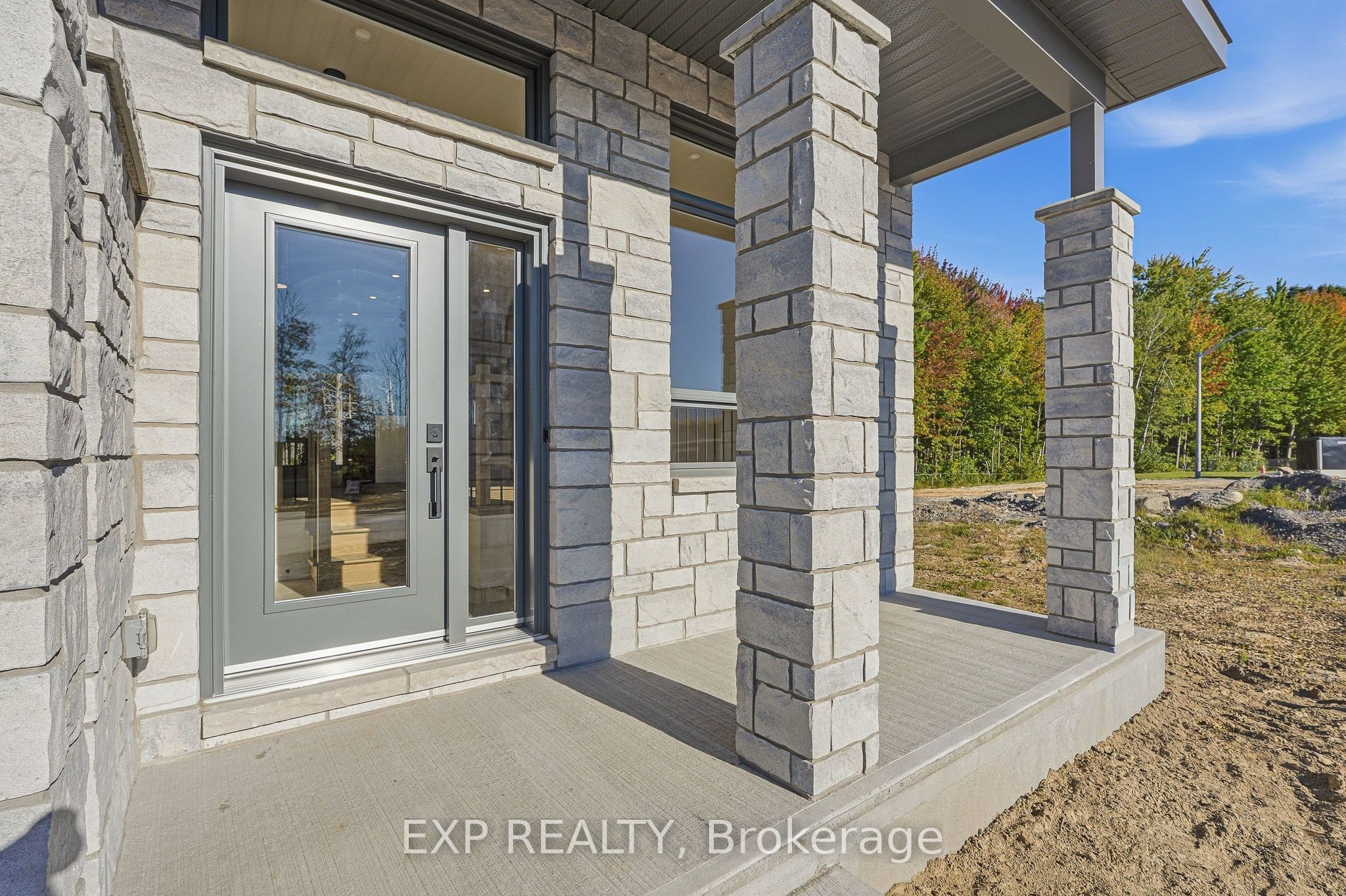 54 Hughes Circle Property Photo 3