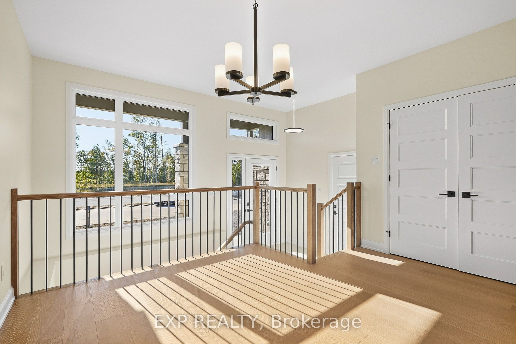 54 Hughes Circle Property Photo 6