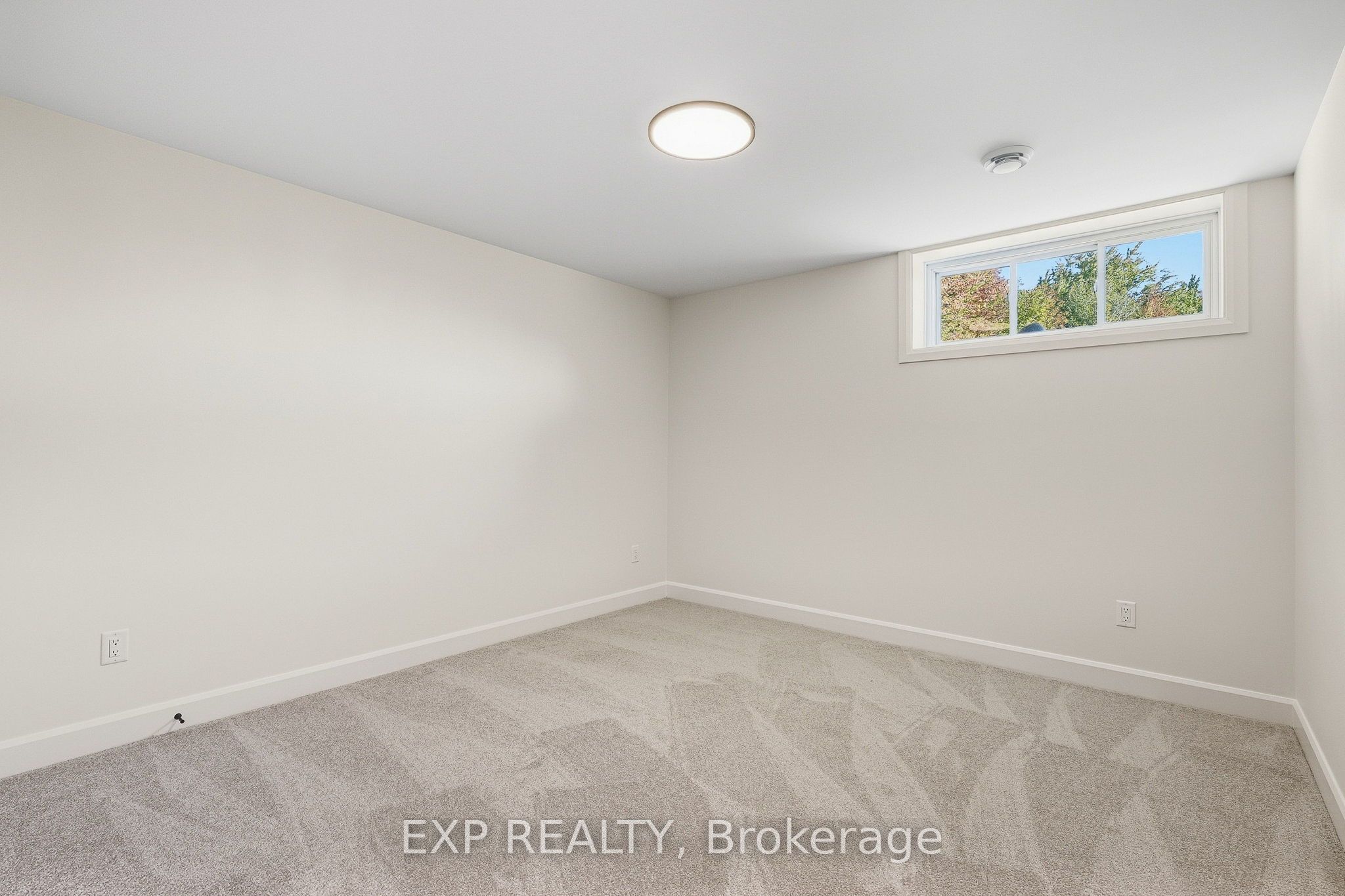 54 Hughes Circle Property Photo 22