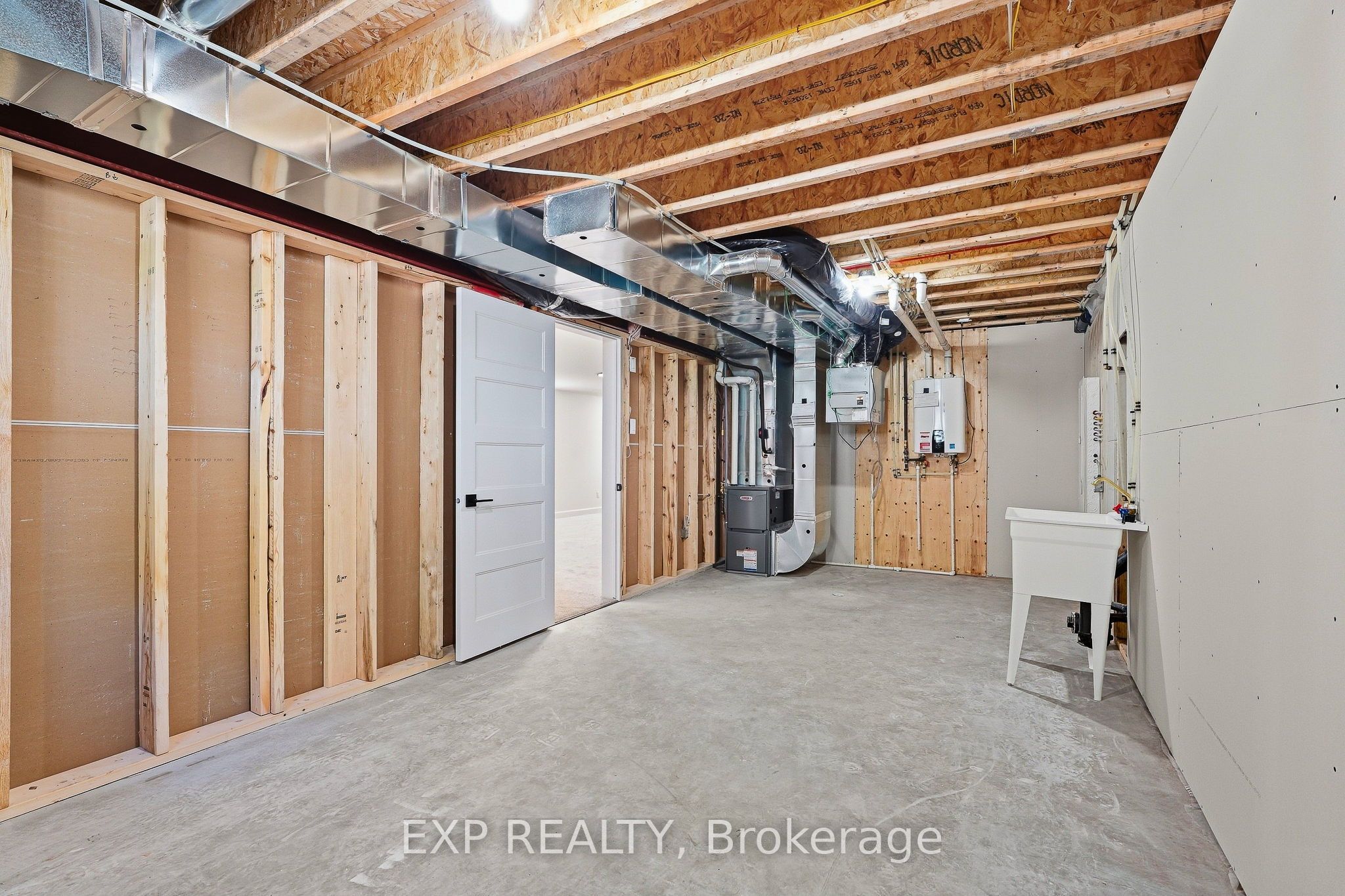 54 Hughes Circle Property Photo 24