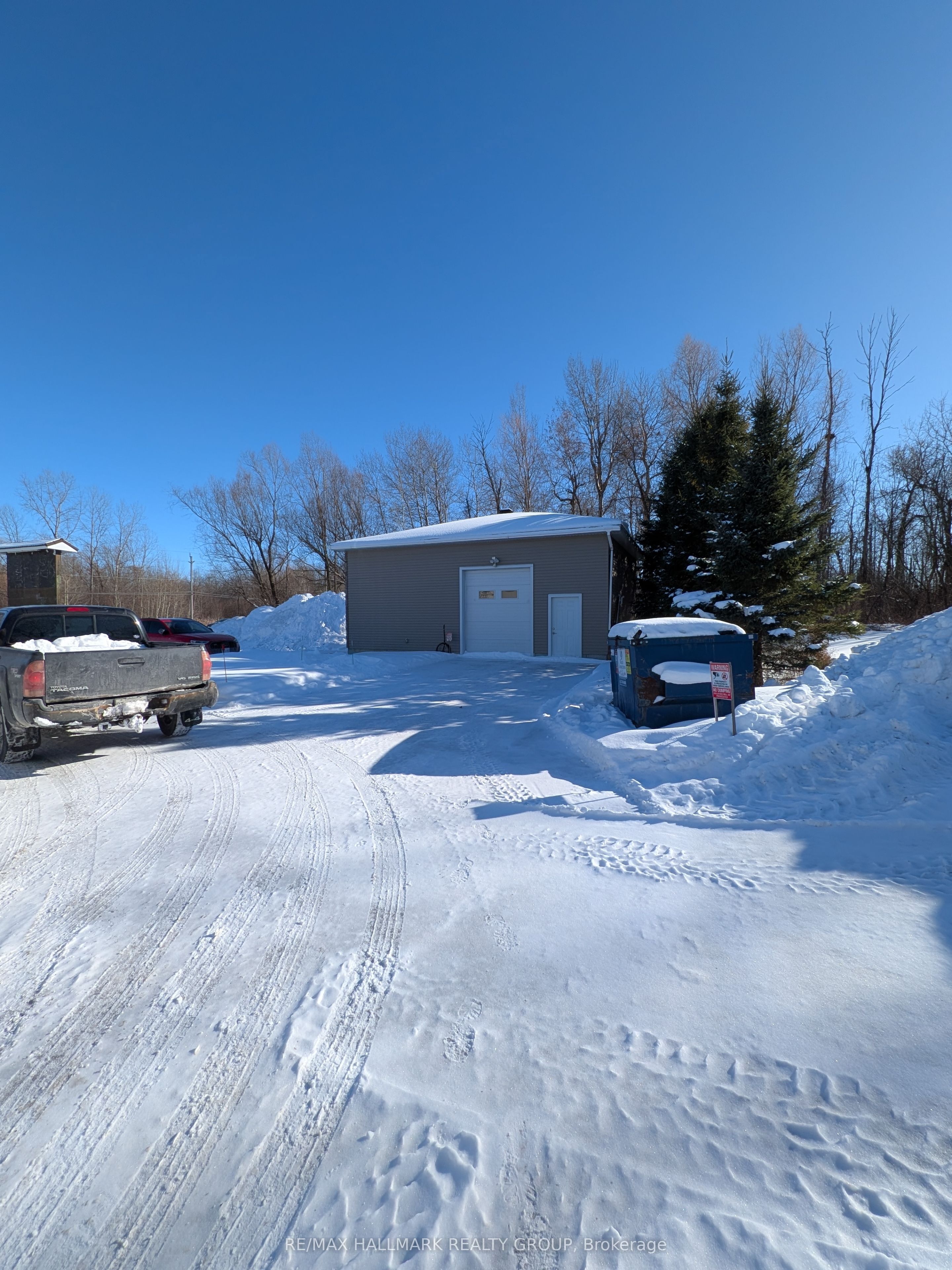 4100 Albion Road 7 Property Photo 5