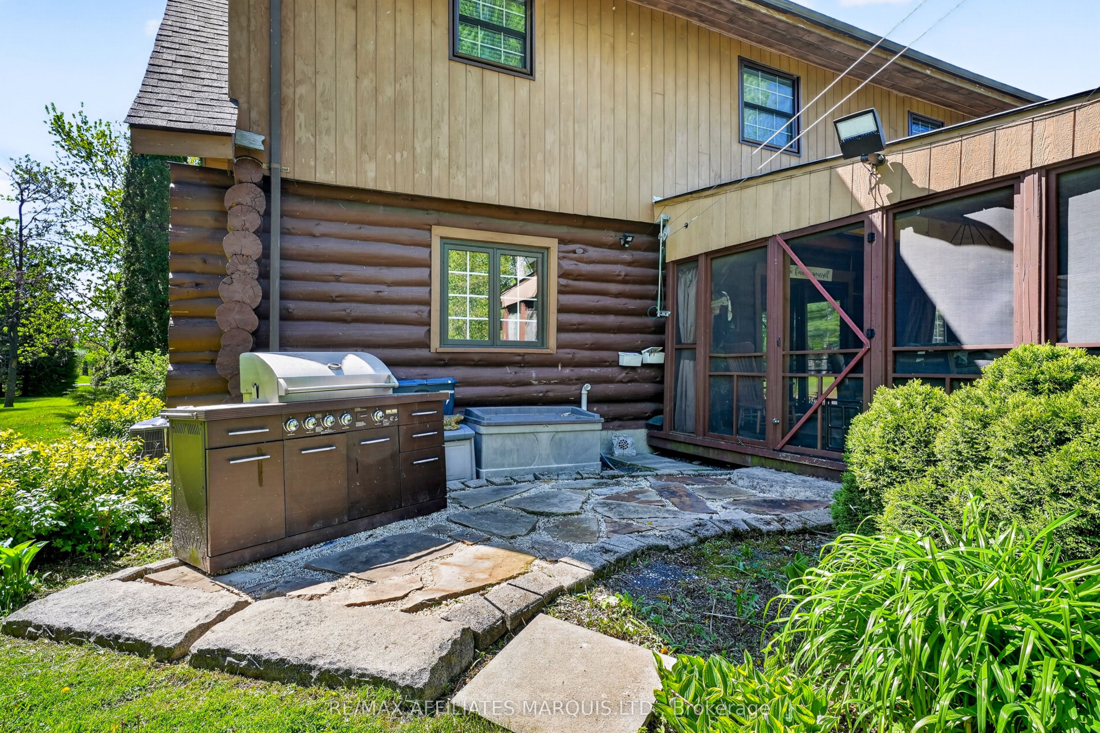 16985 Headline Road Property Photo 42