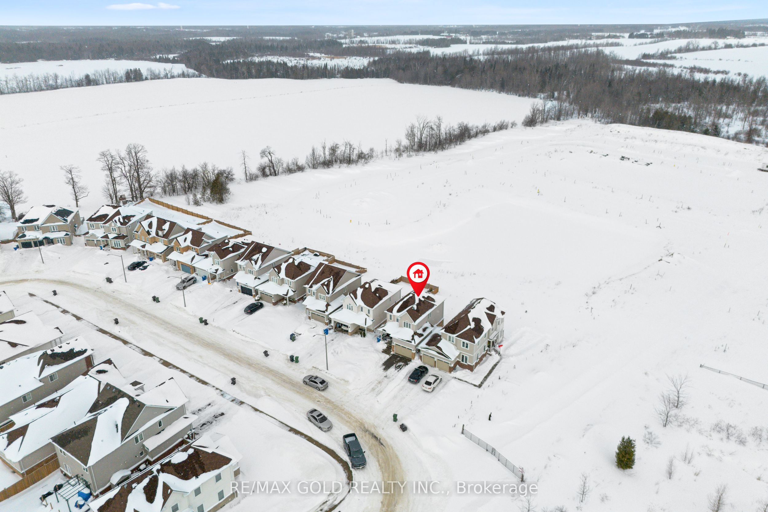 69 Todd Crescent Property Photo 9