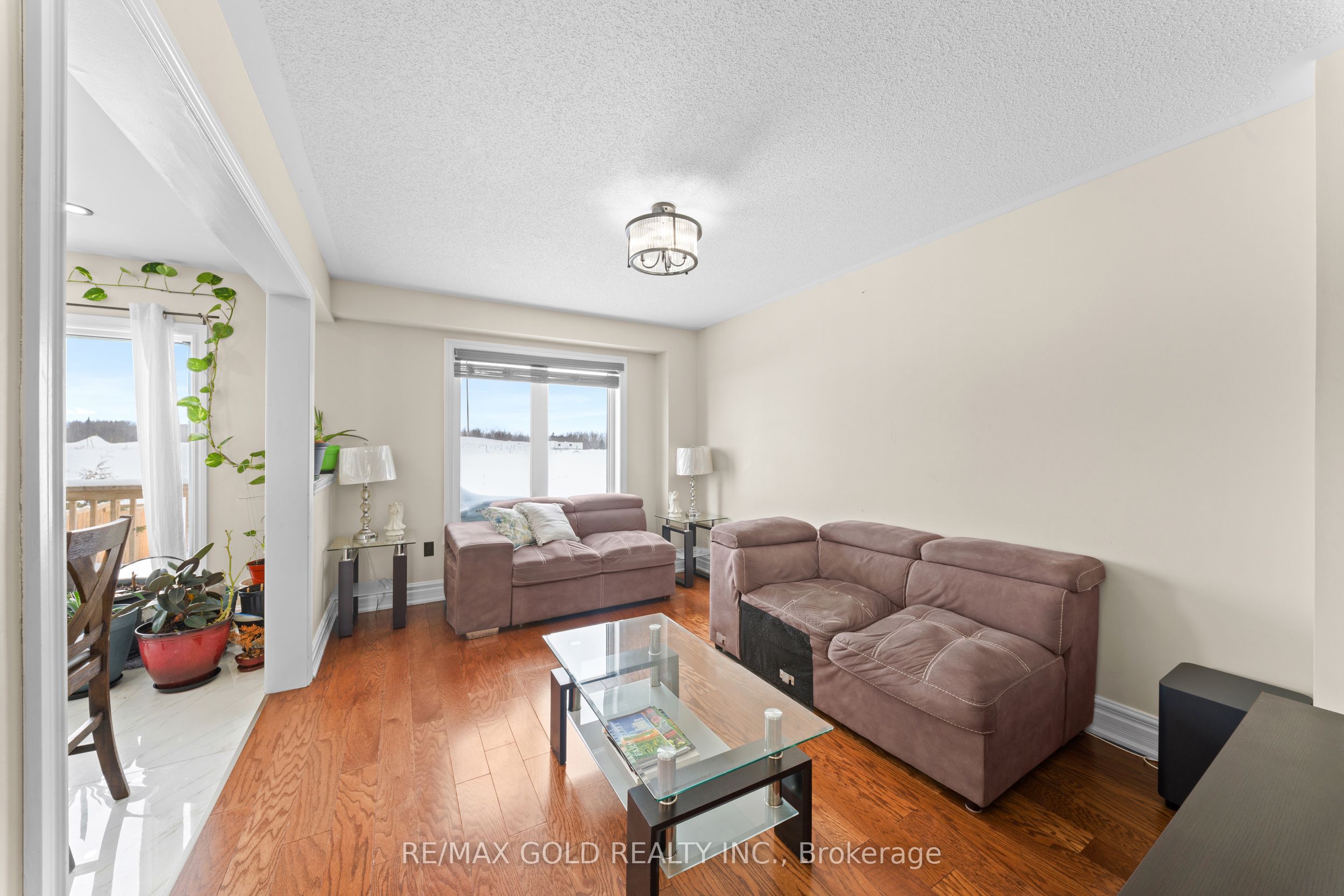 69 Todd Crescent Property Photo 20