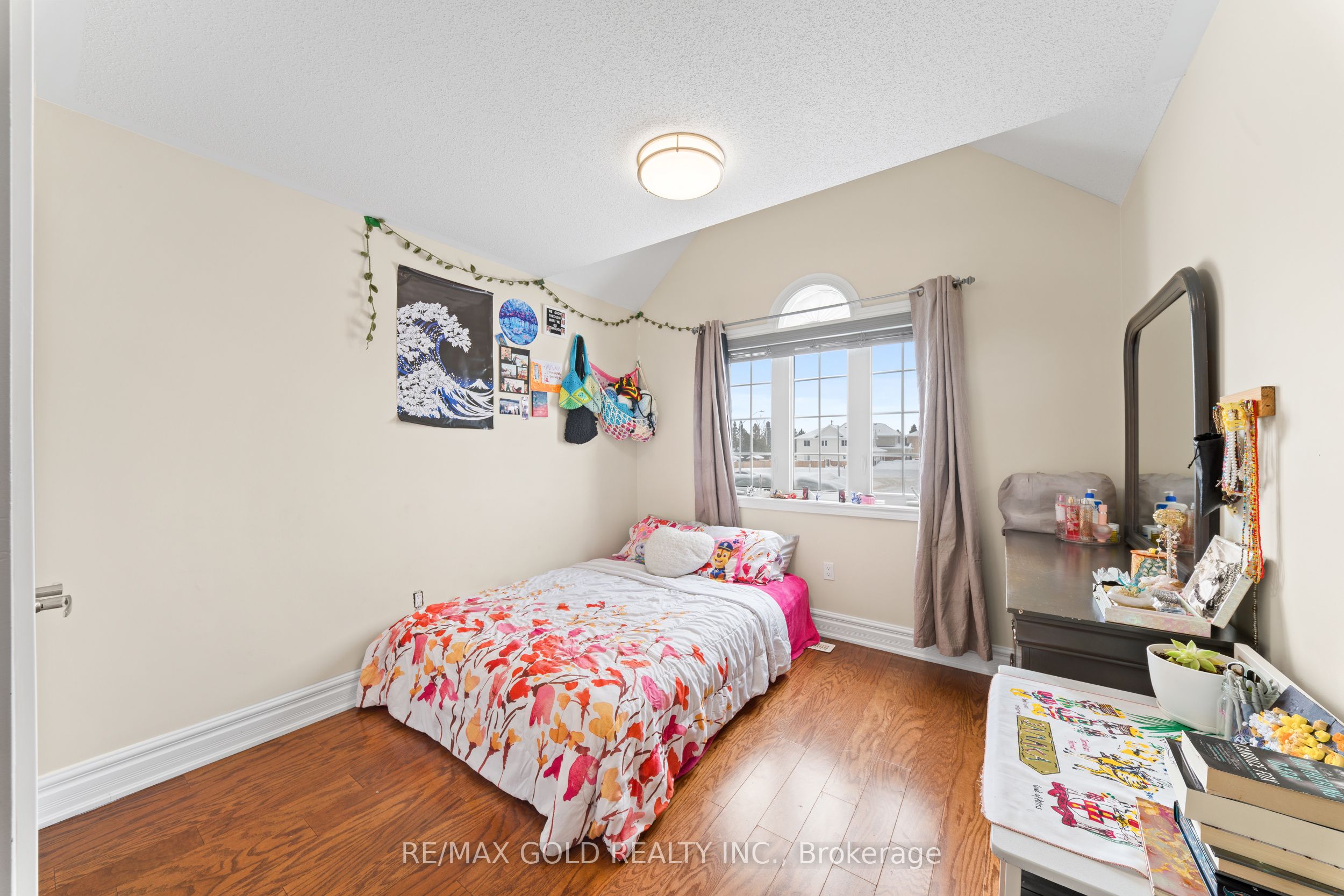 69 Todd Crescent Property Photo 34