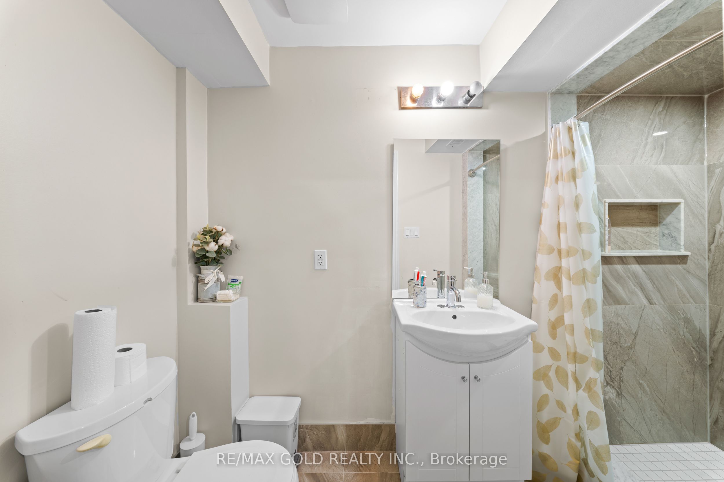 69 Todd Crescent Property Photo 44