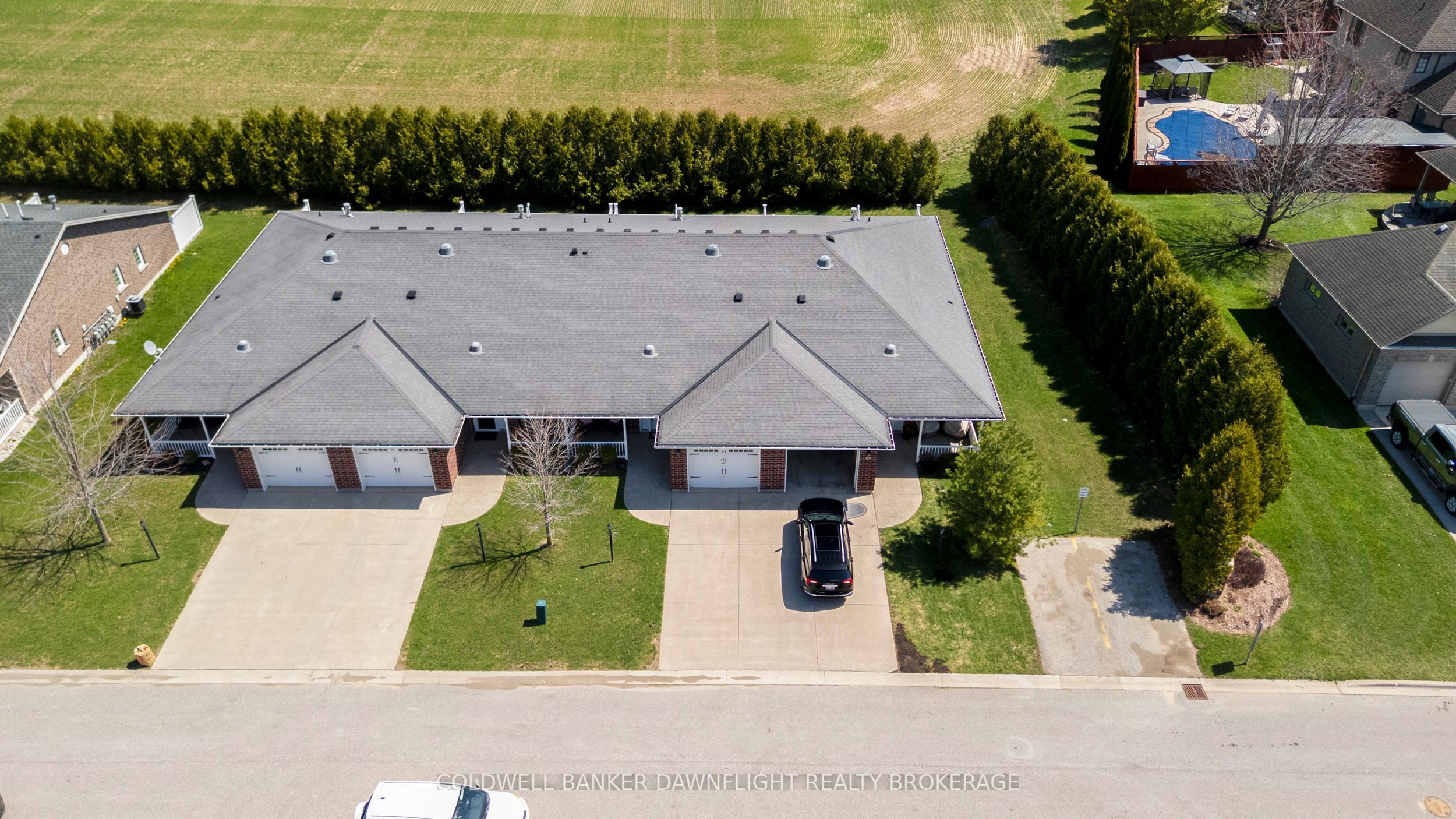 94 Redford Drive Property Photo 4