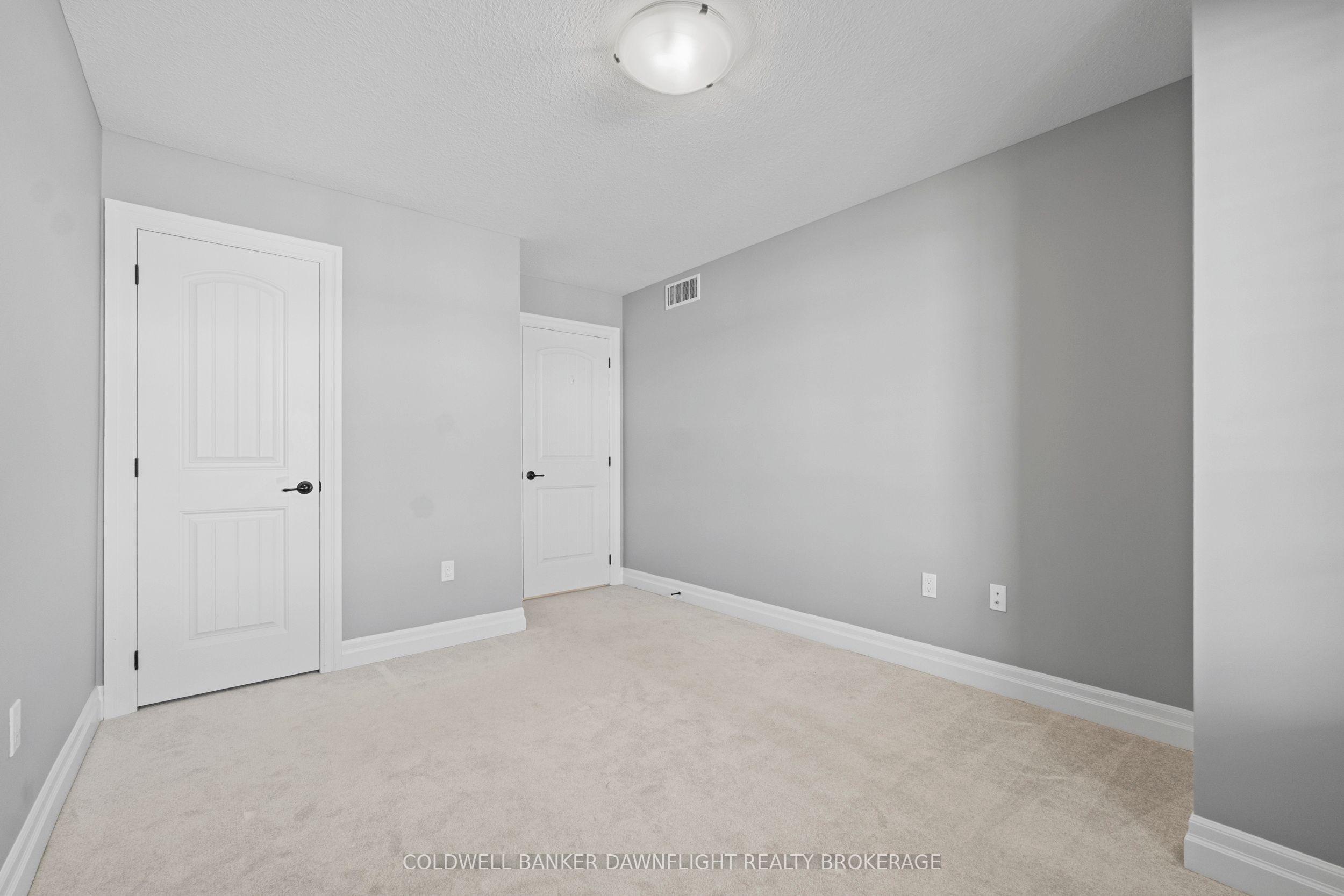 94 Redford Drive Property Photo 17