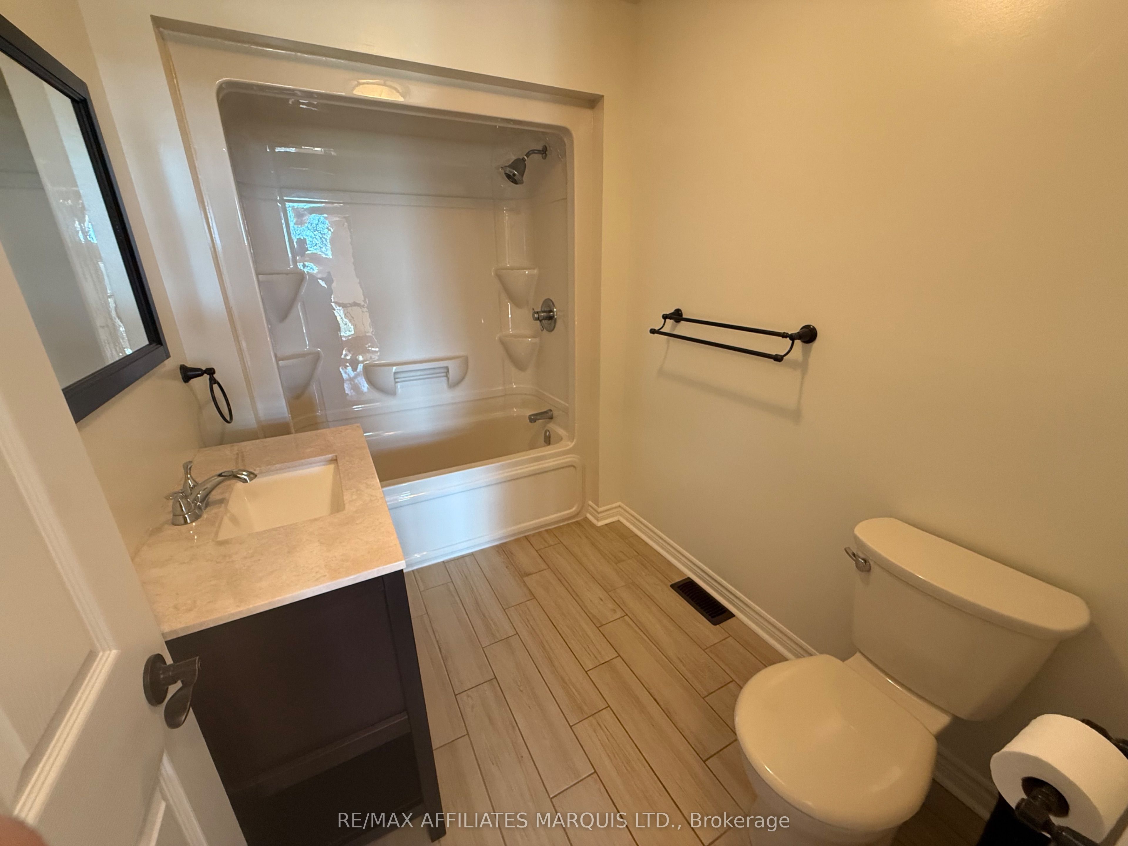 16855 County Rd 18 Road Property Photo 17