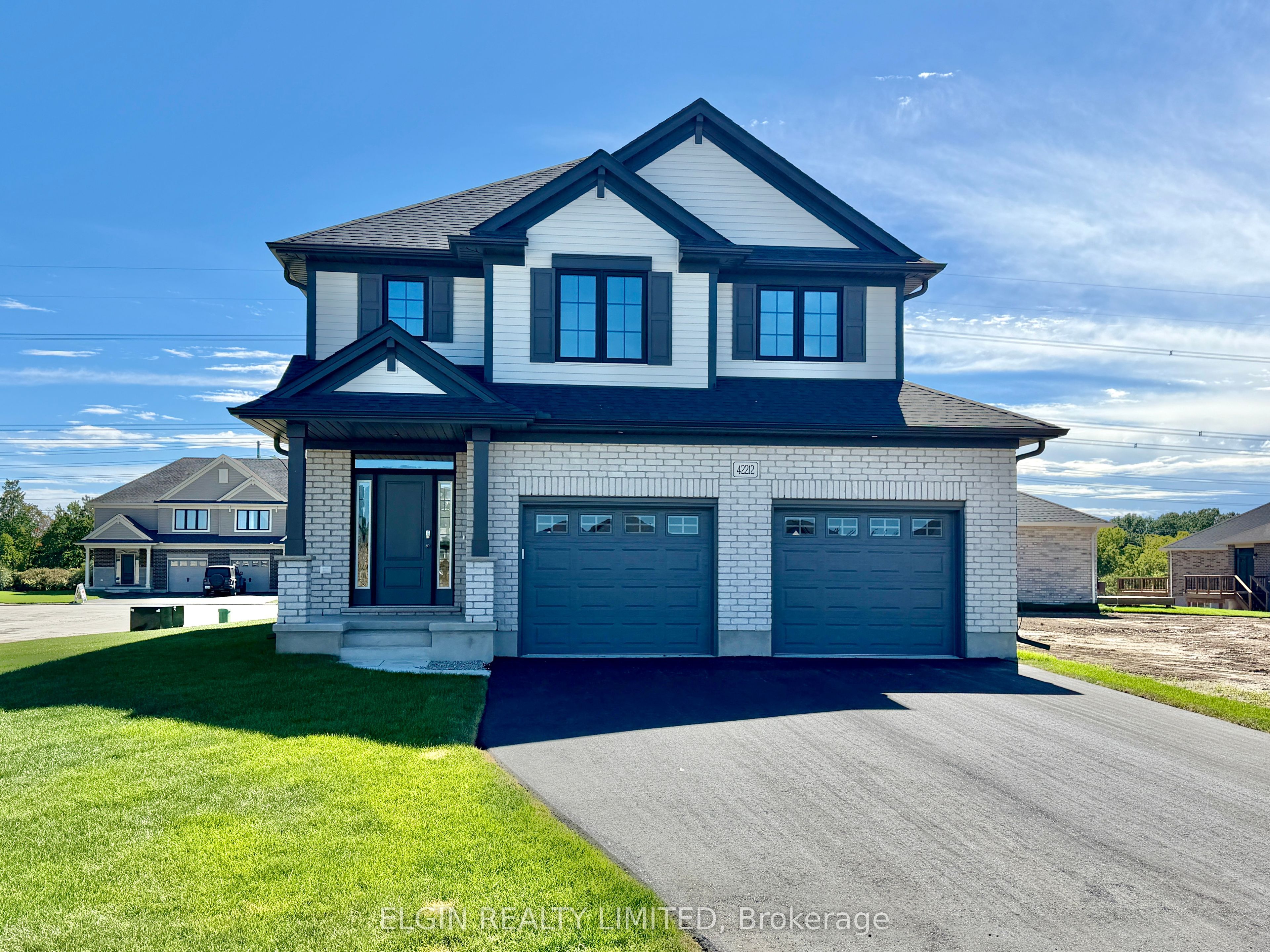 42212 Mcbain Line Property Photo 1
