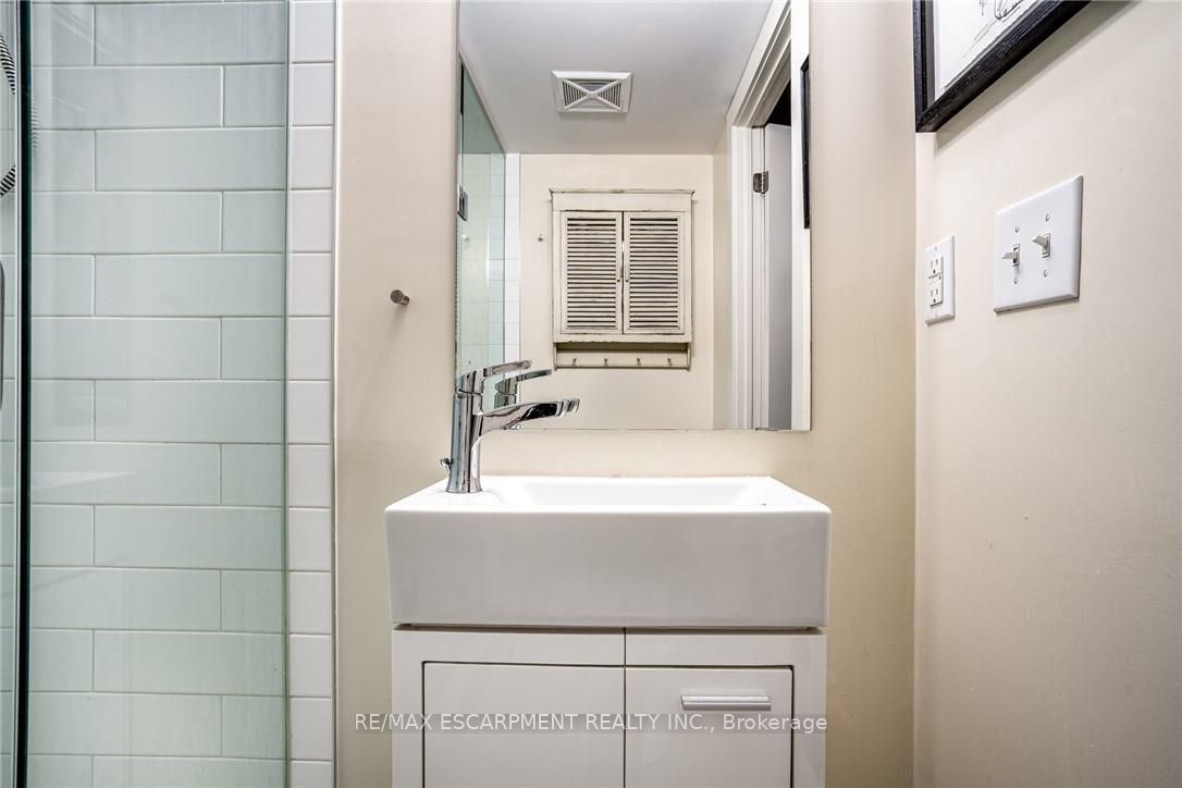 200 Stinson Street 104 Property Photo 27