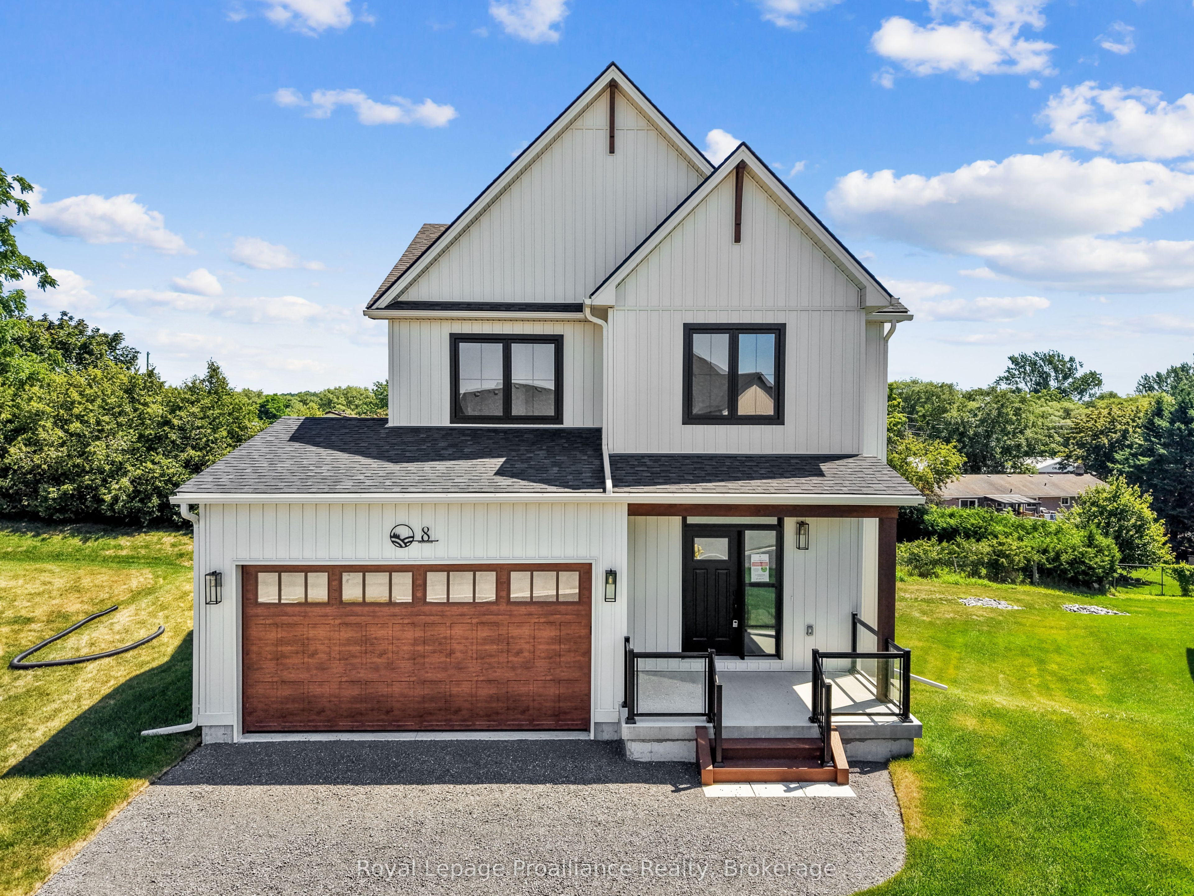 8 Merriman Court Property Photo 1