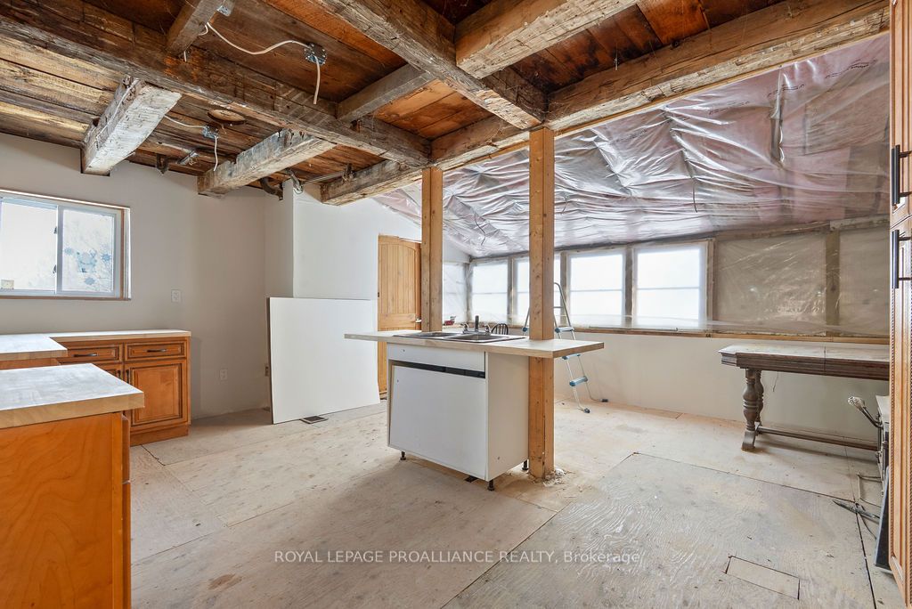 25 Thomas Street Property Photo 16