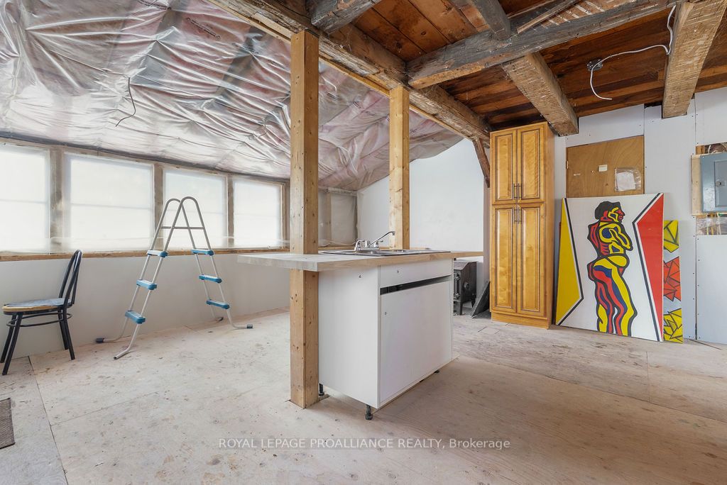 25 Thomas Street Property Photo 20