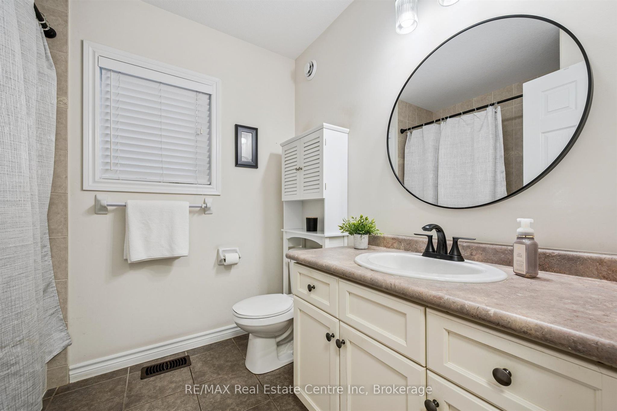 21 Wideman Boulevard Property Photo 9
