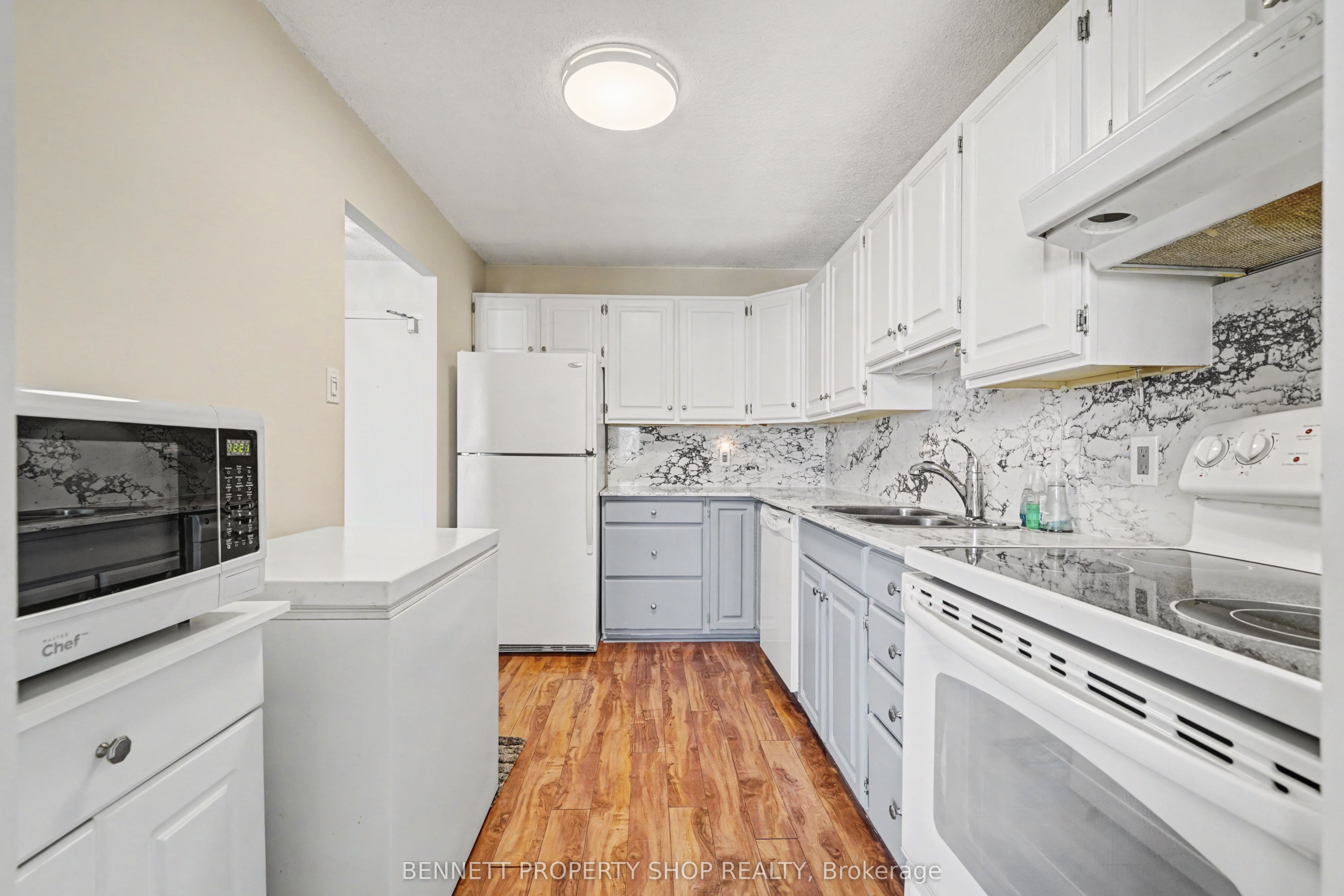 665 Bathgate Drive 2011 Property Photo 3