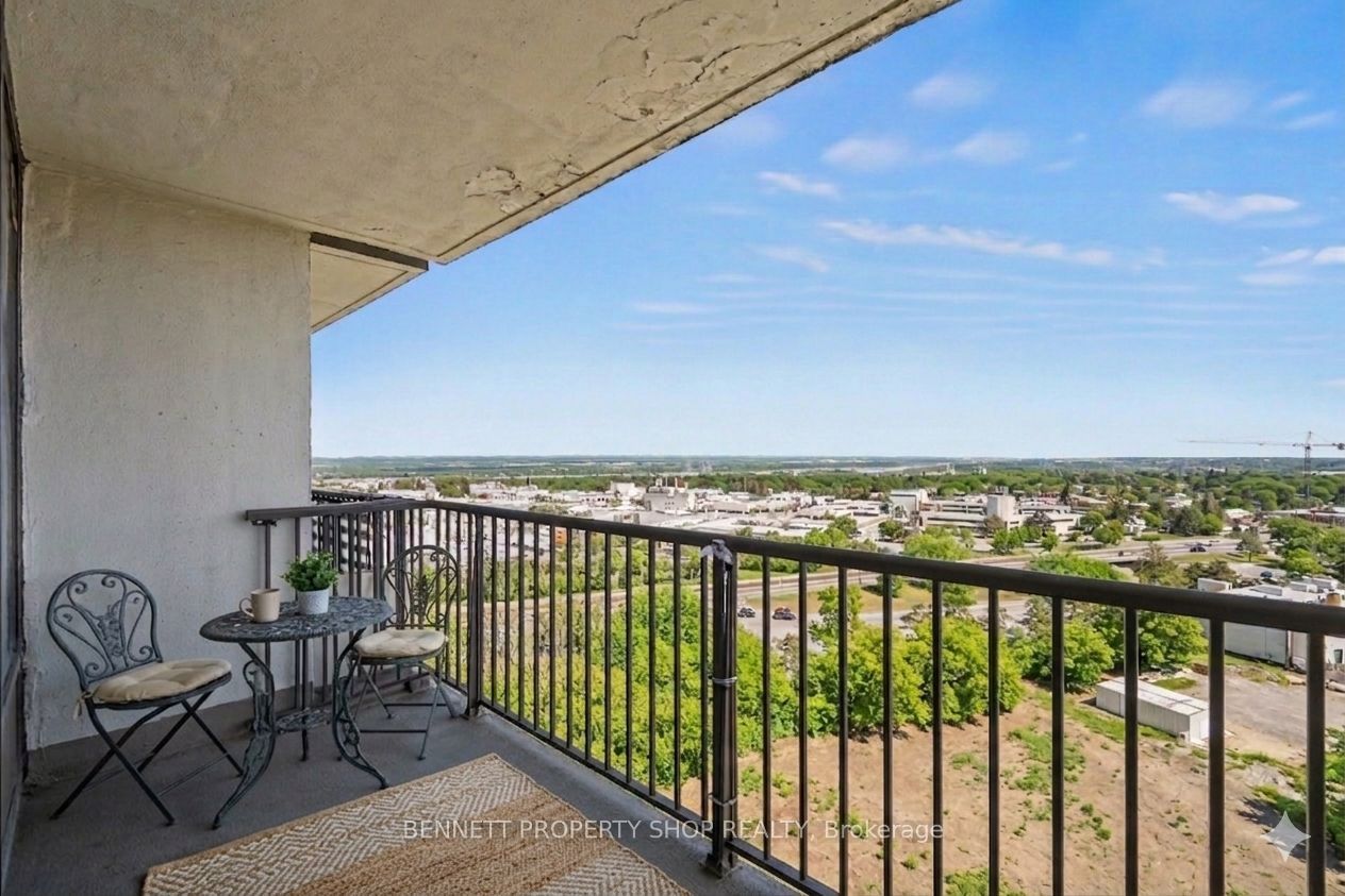 665 Bathgate Drive 2011 Property Photo 7