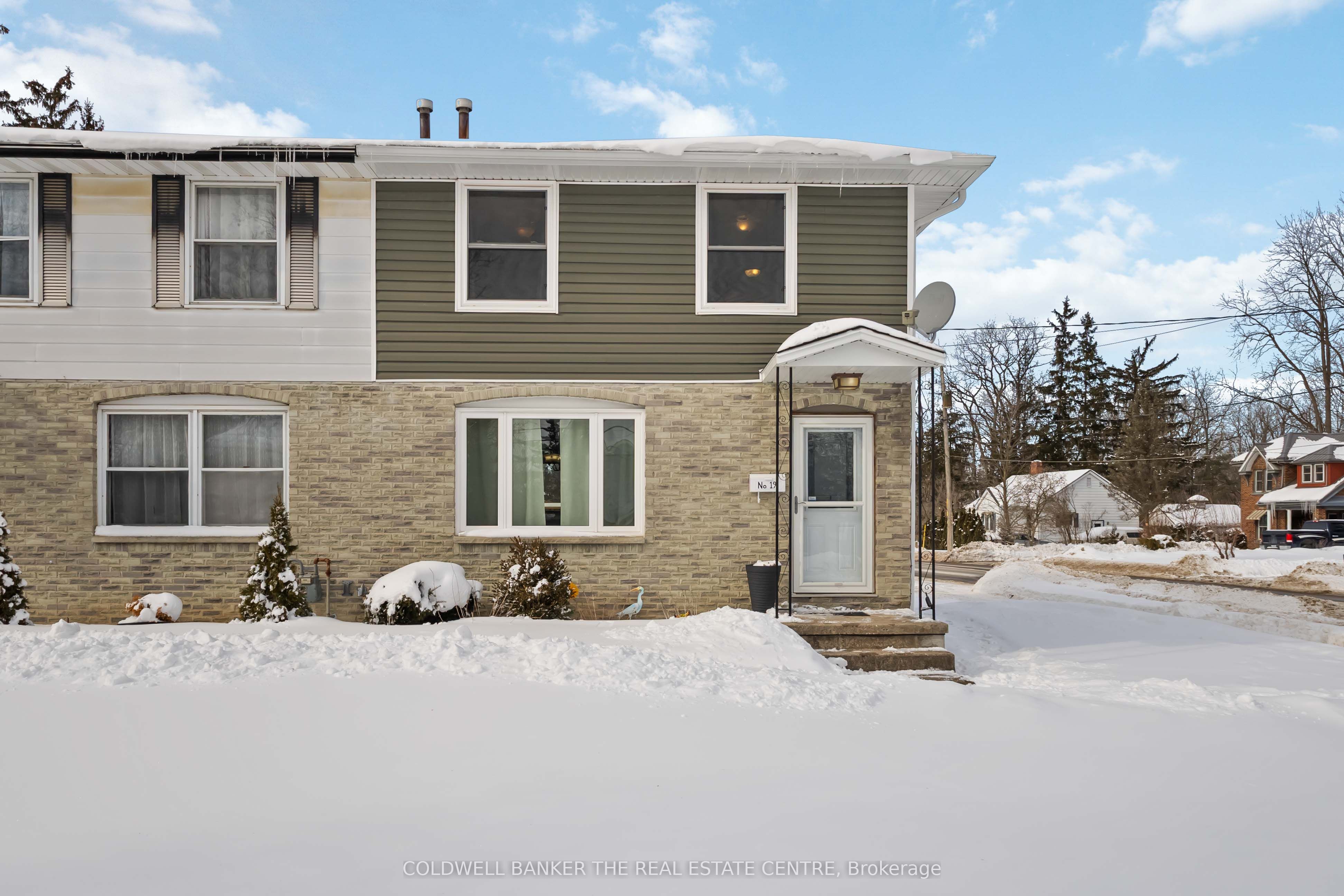 19 Kittridge Avenue W Property Photo 1