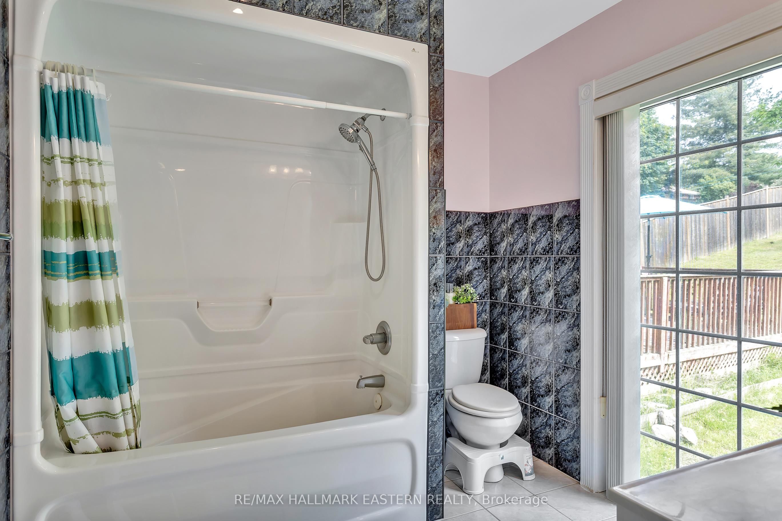 75 Oxford Street Property Photo 22