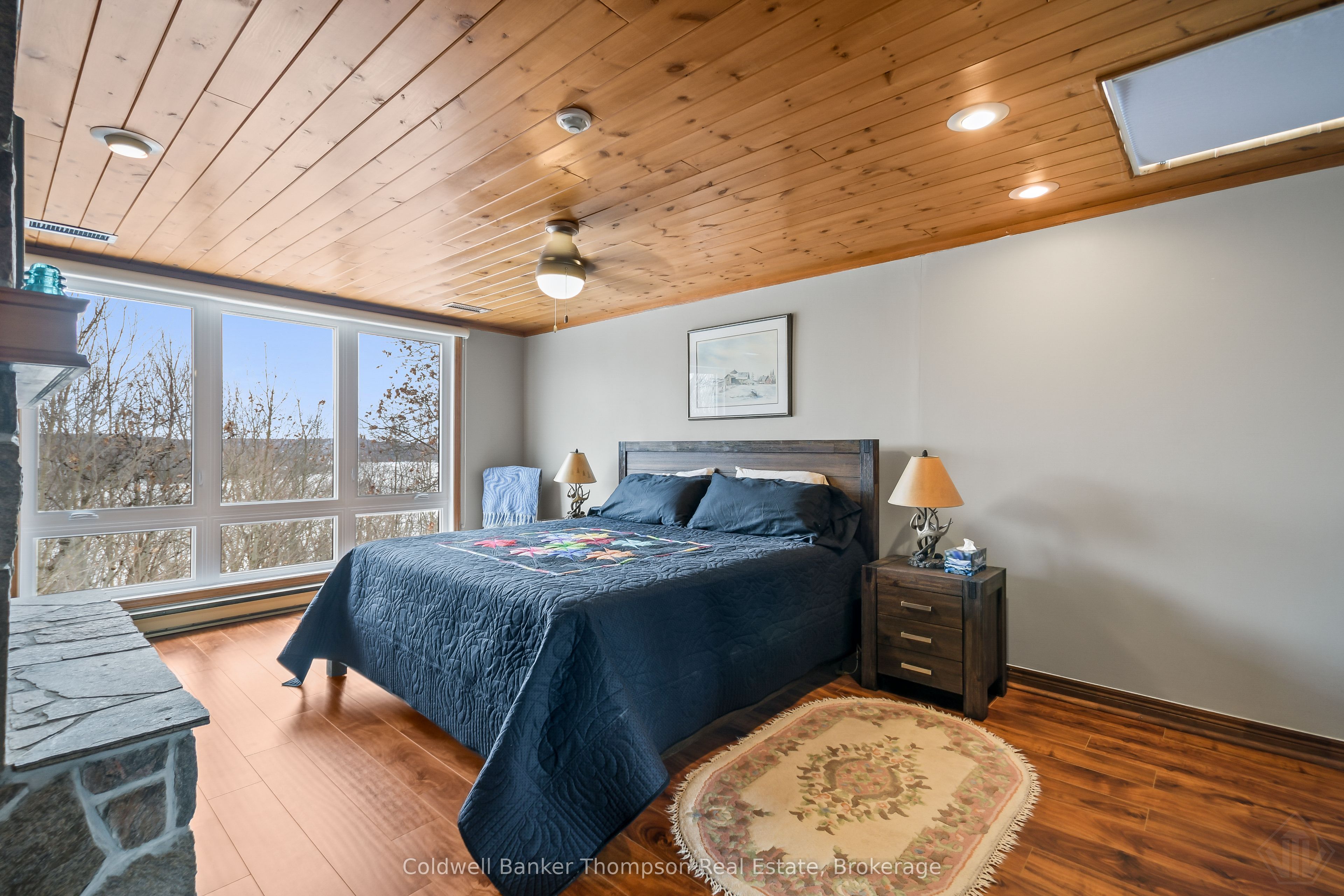 22-301 Oakridge Deerhurst Drive Property Photo 11