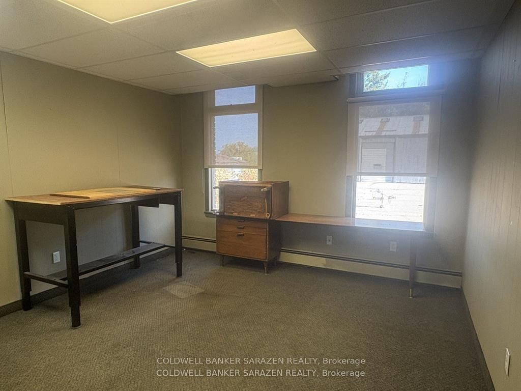 276 Madawaska Boulevard Property Photo 12