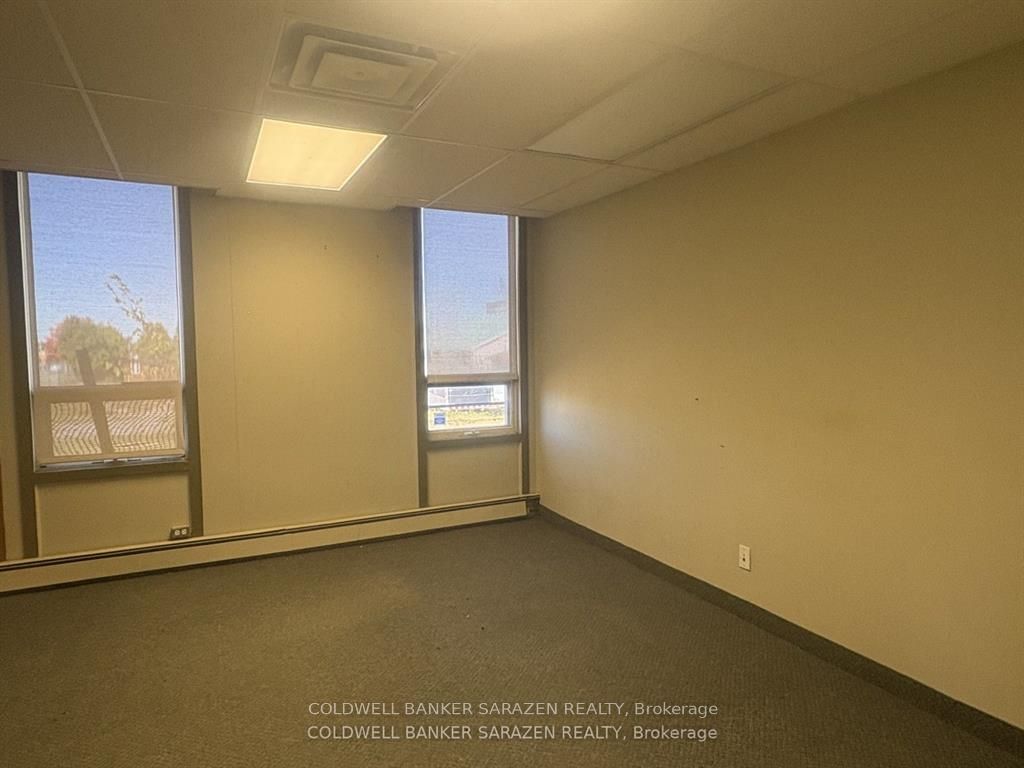 276 Madawaska Boulevard Property Photo 15