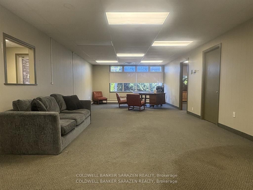 276 Madawaska Boulevard Property Photo 17