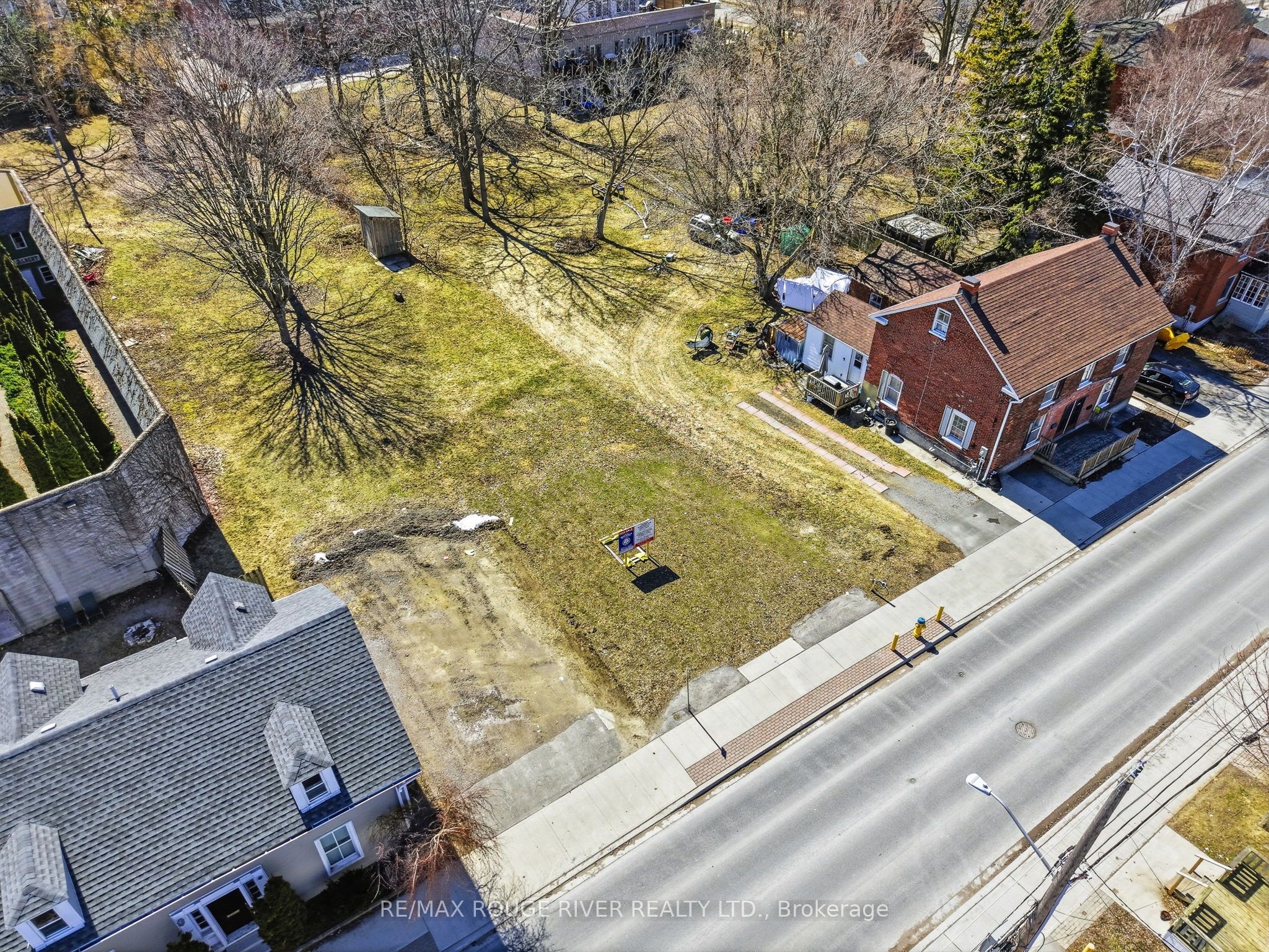 93 ALBERT Street Property Photo 1