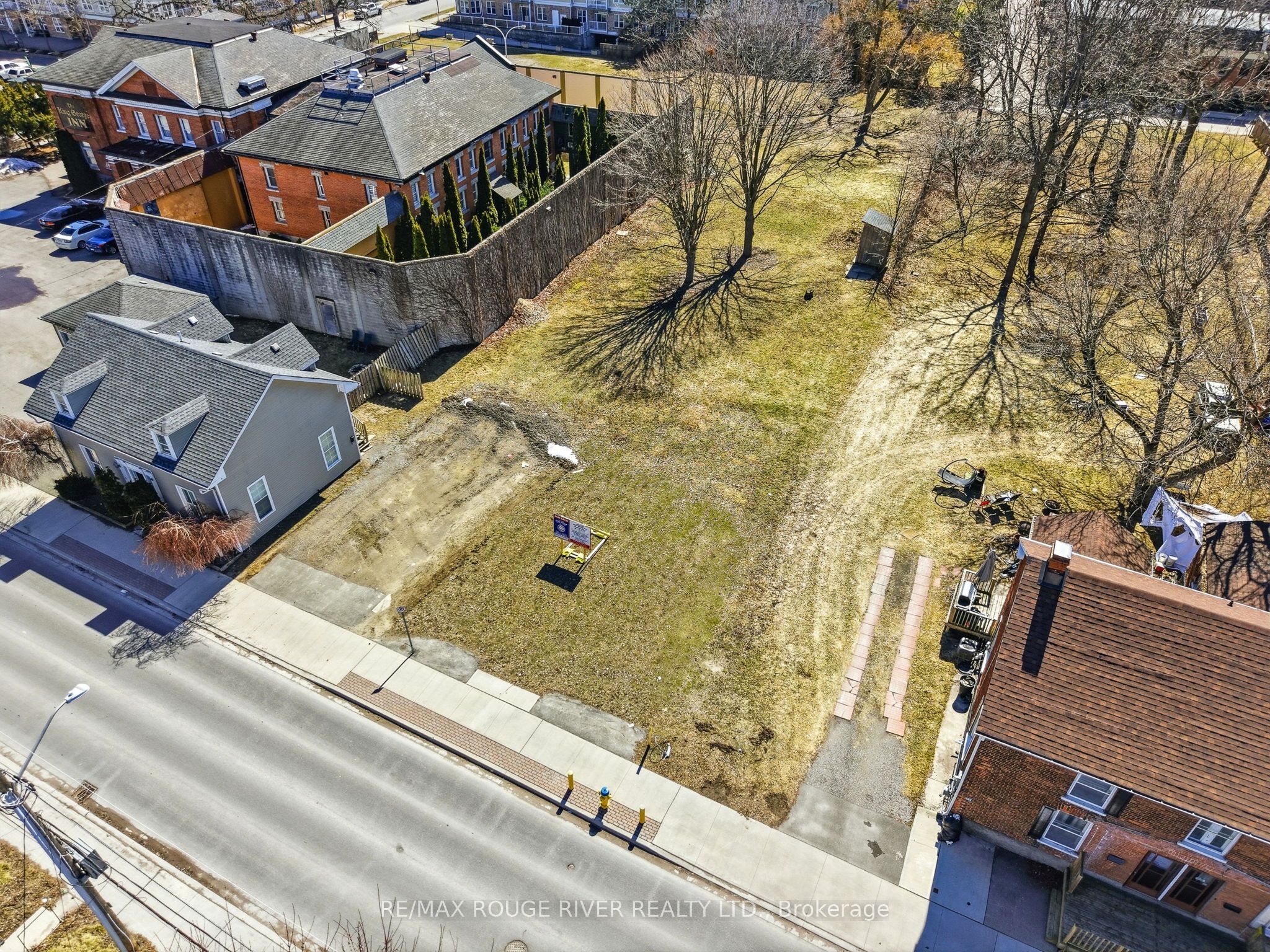 93 Albert Street Property Photo 3