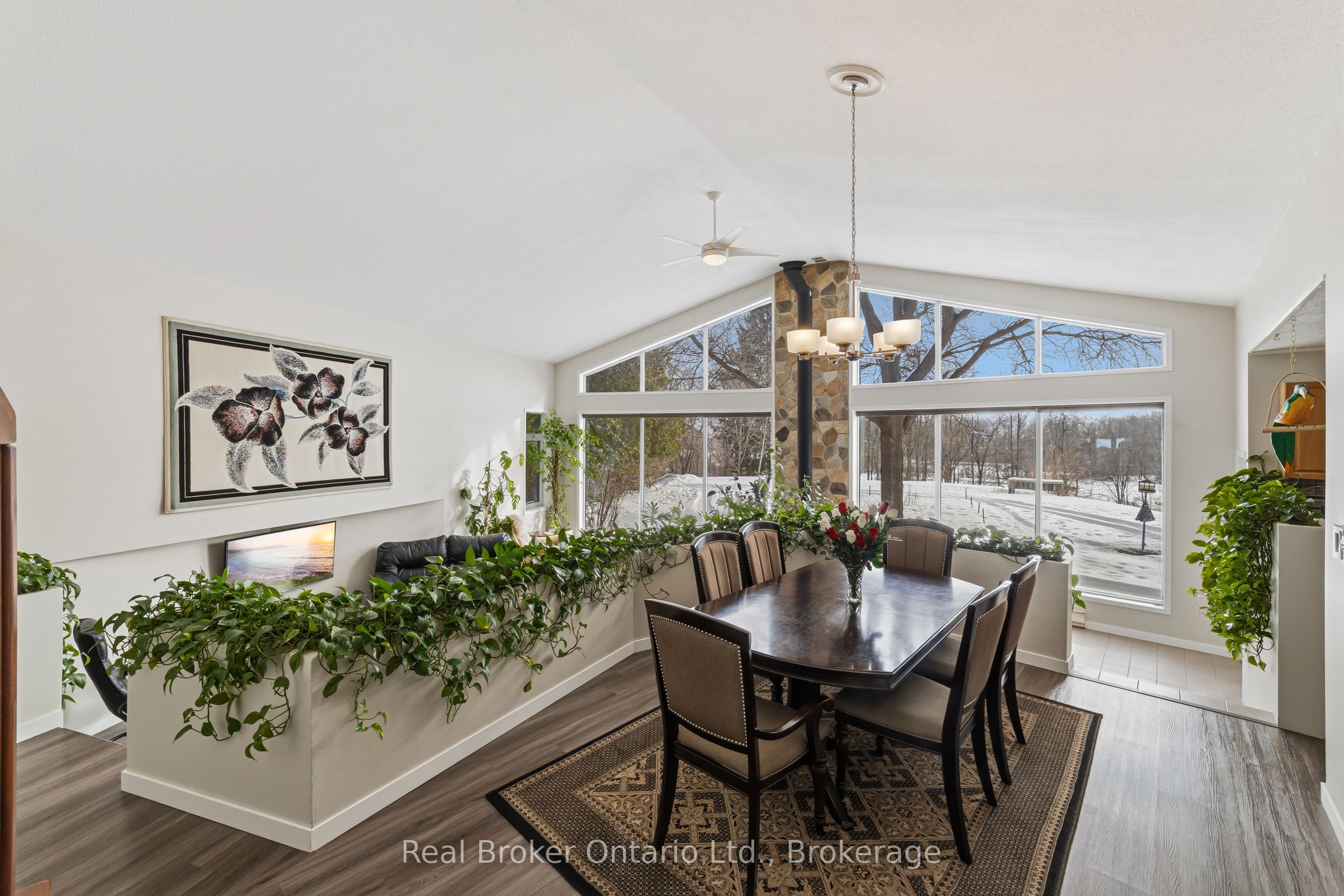 295 Brant Road Property Photo 3