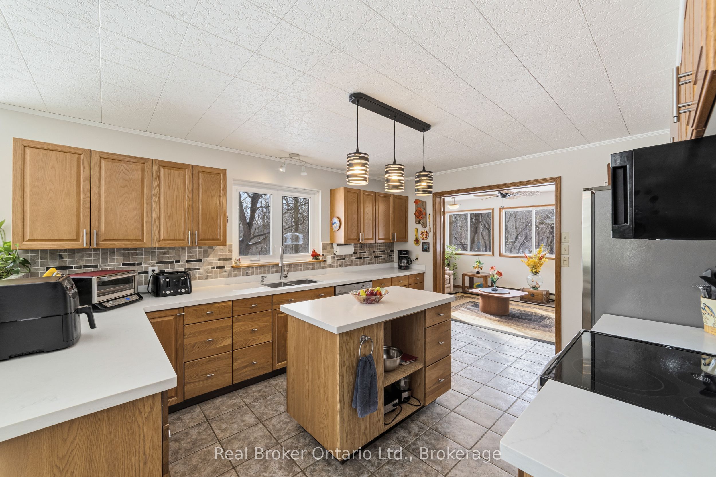 295 Brant Road Property Photo 8