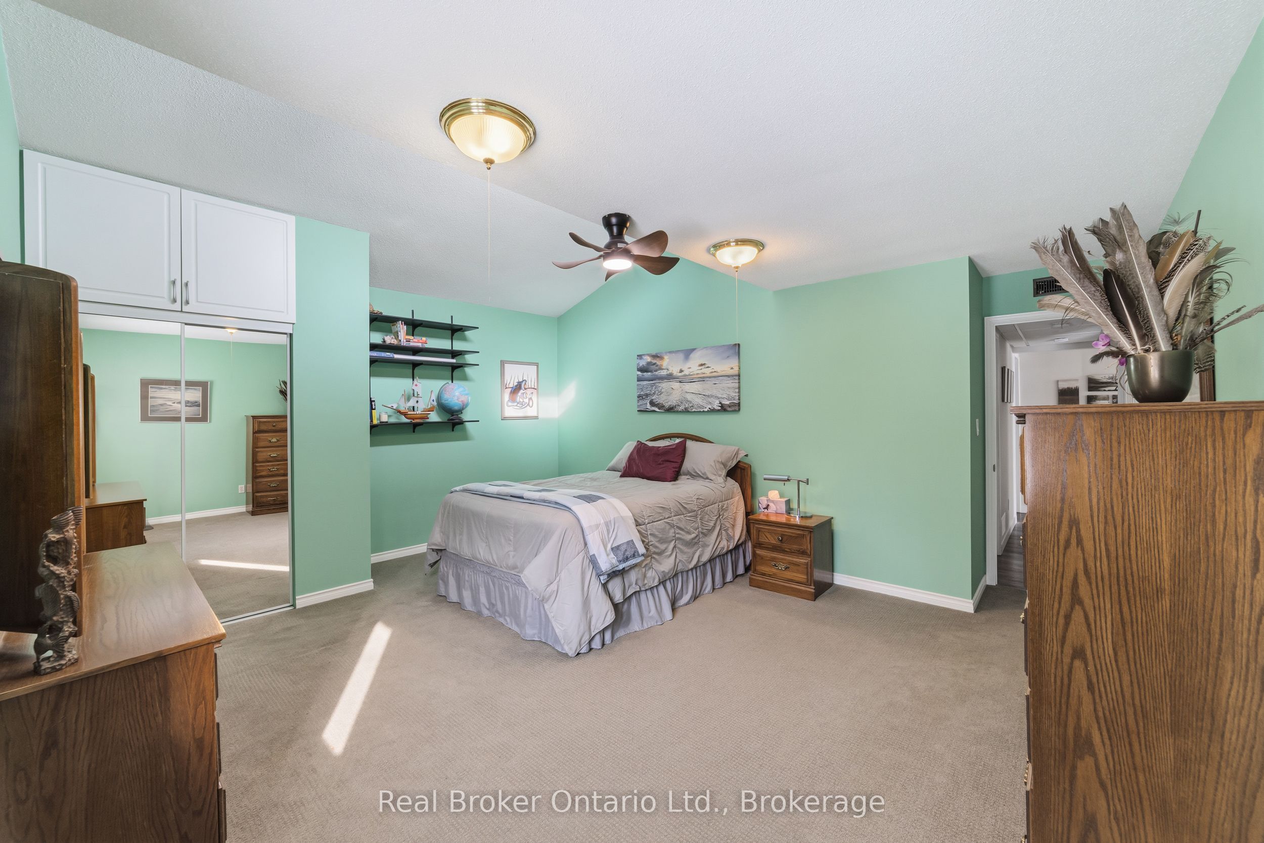 295 Brant Road Property Photo 15