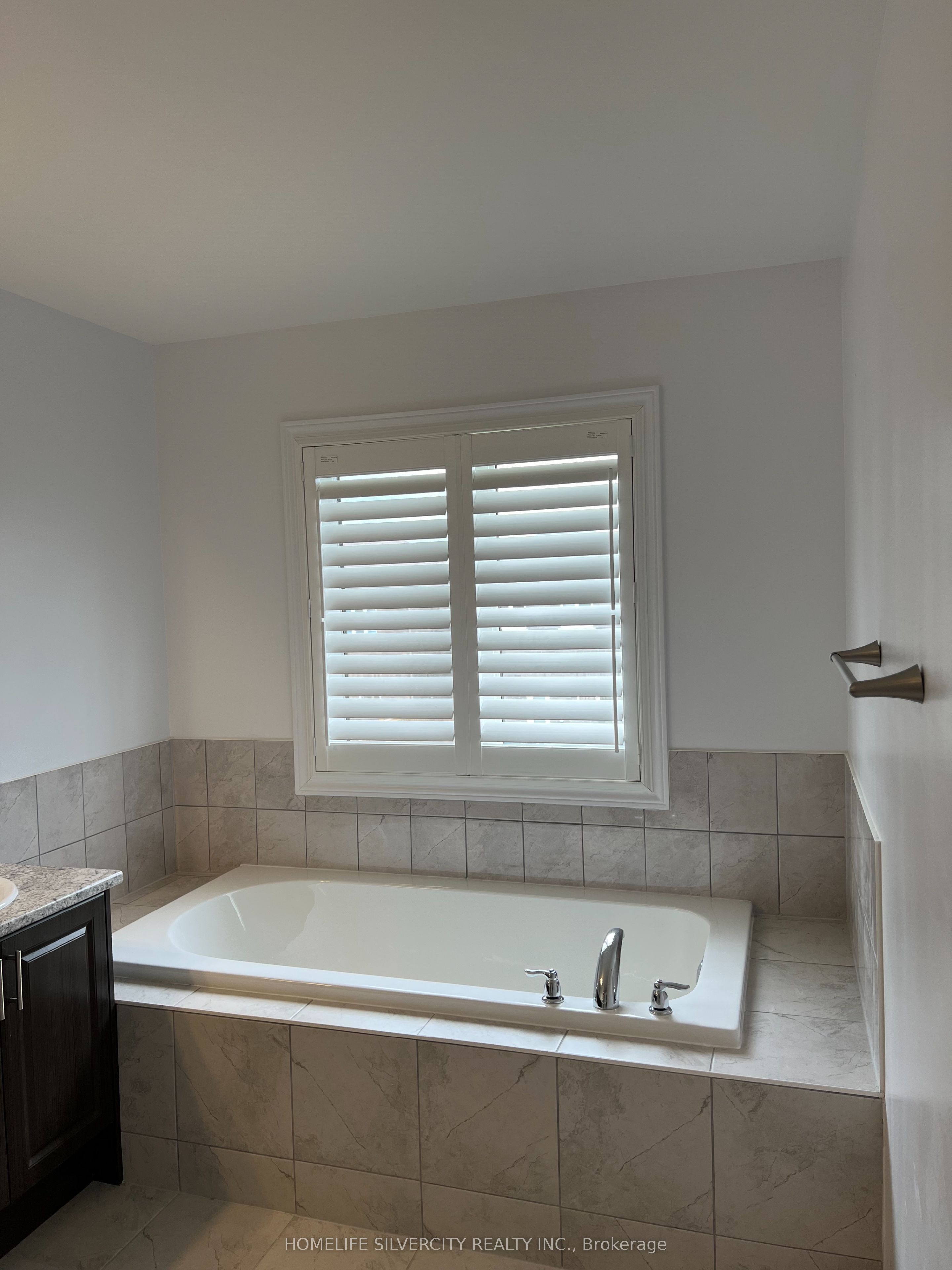 178 Seeley Avenue Property Photo 10