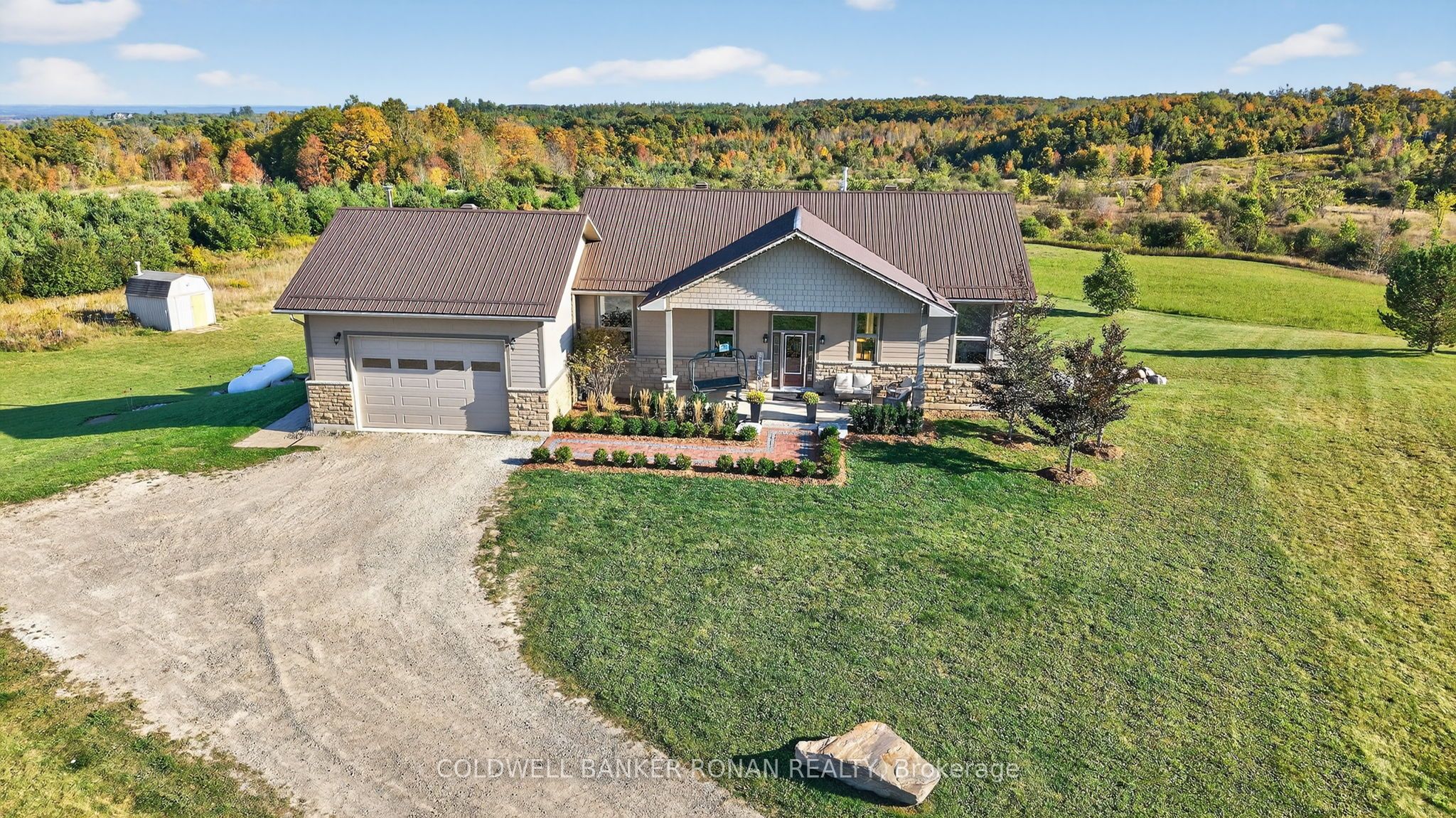 796271 3rd Line E Property Photo 1