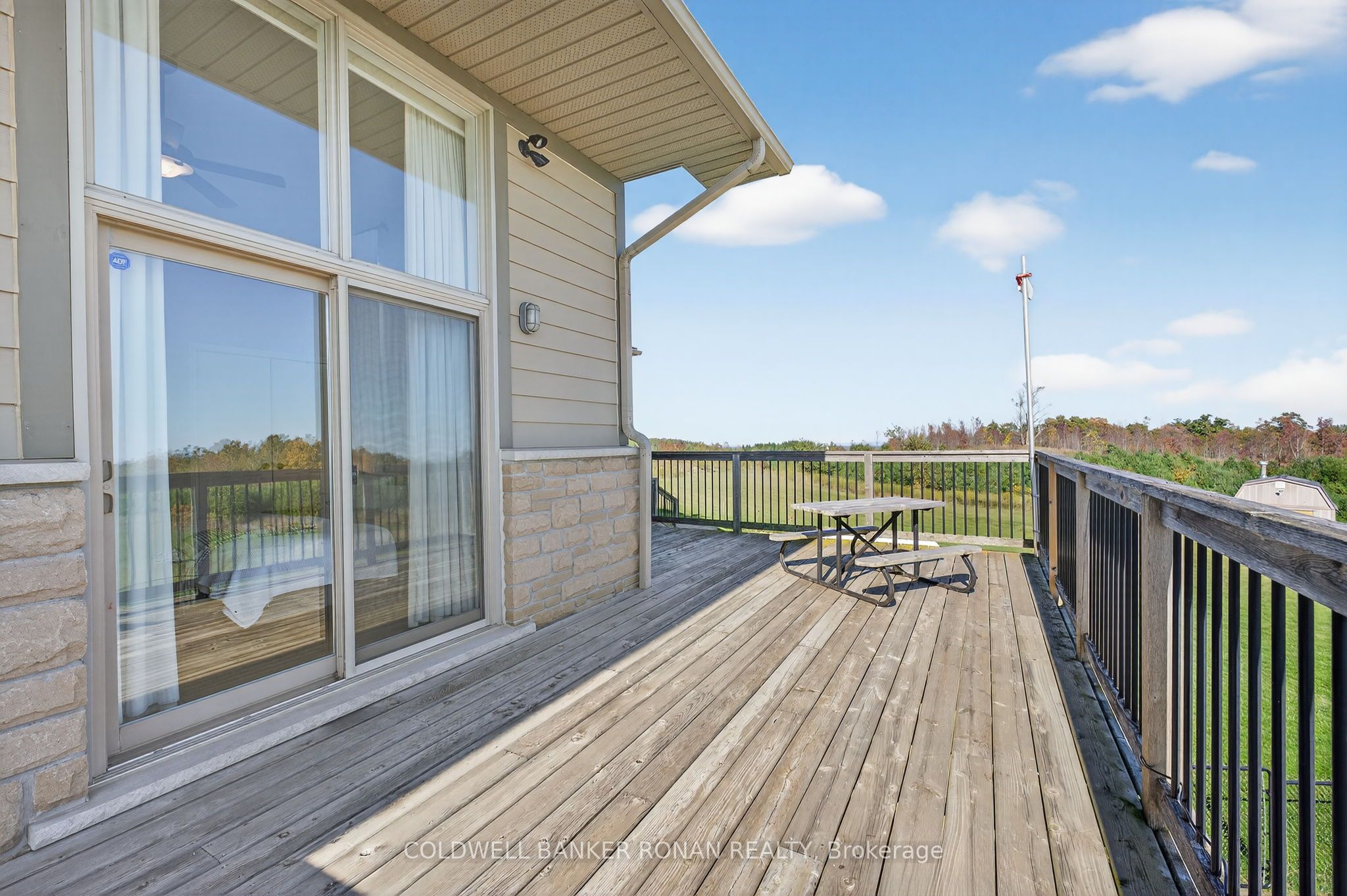 796271 3rd Line E Property Photo 16